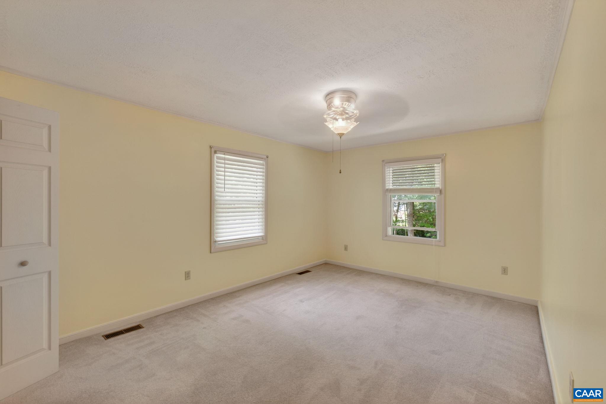 1333 AUBURN DR