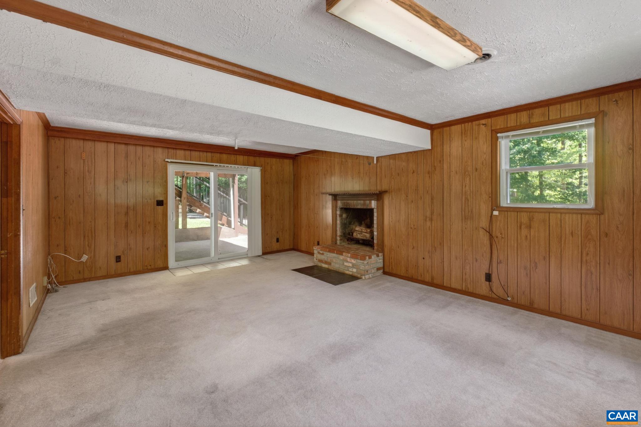 1333 AUBURN DR