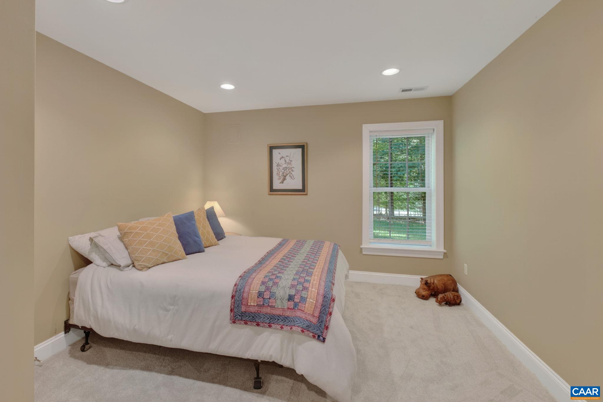 1530 RUNNING CEDAR CT