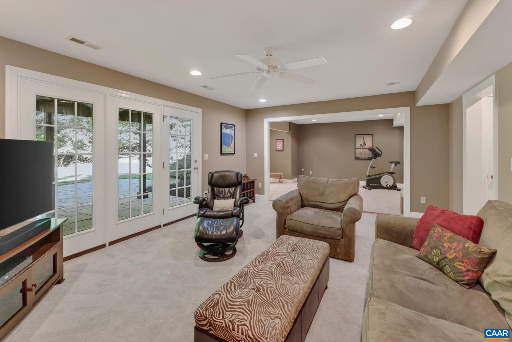 1530 RUNNING CEDAR CT