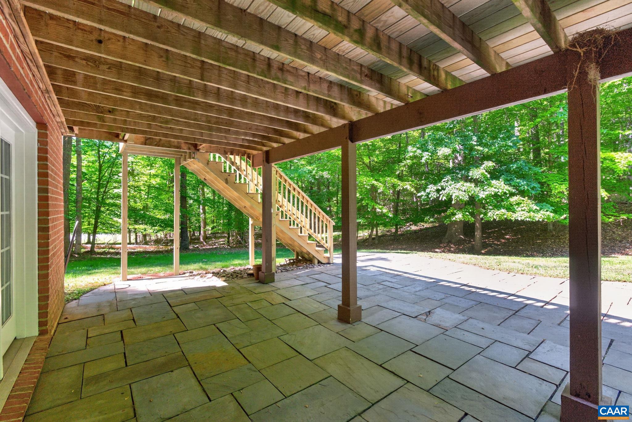 1530 RUNNING CEDAR CT