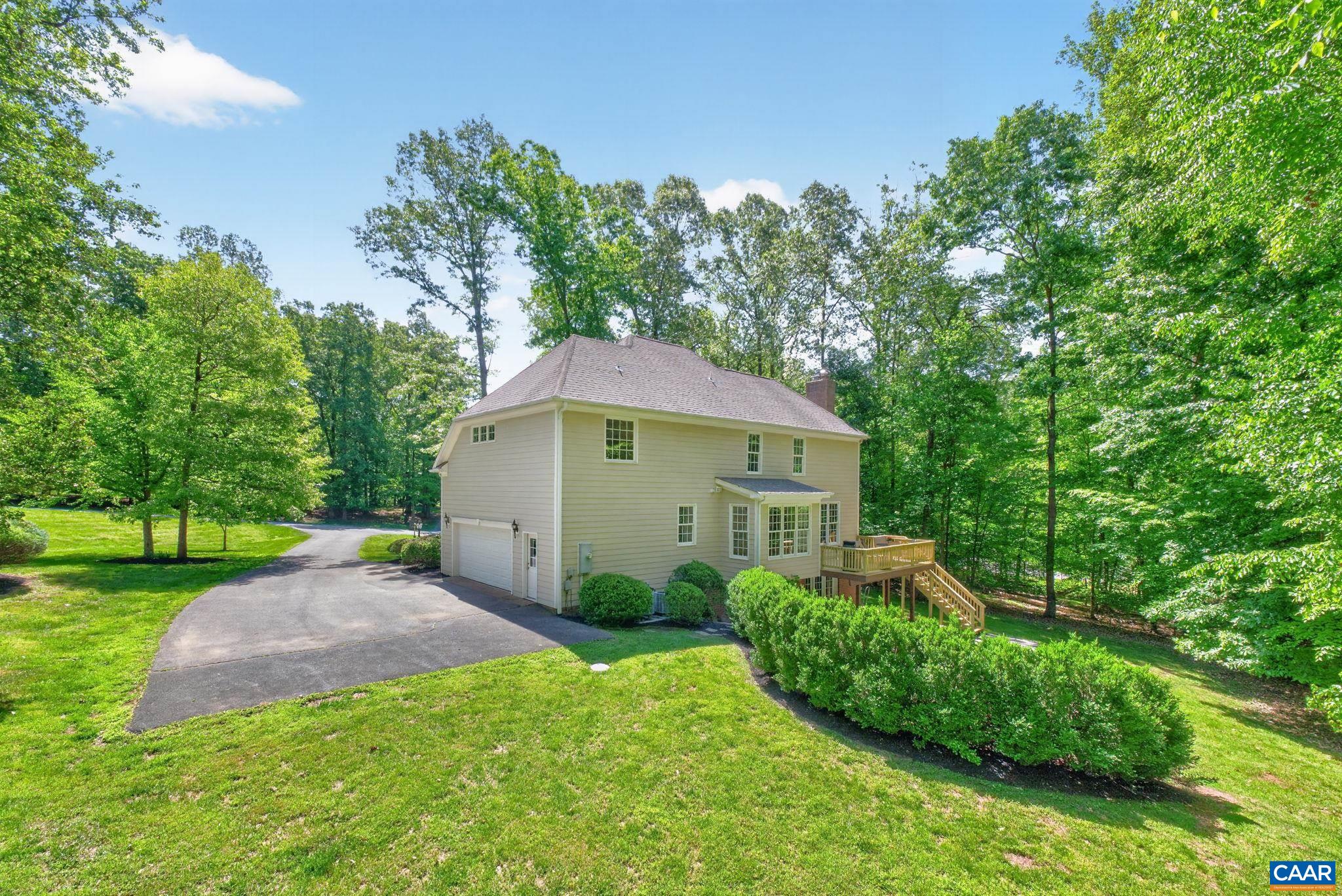 1530 RUNNING CEDAR CT