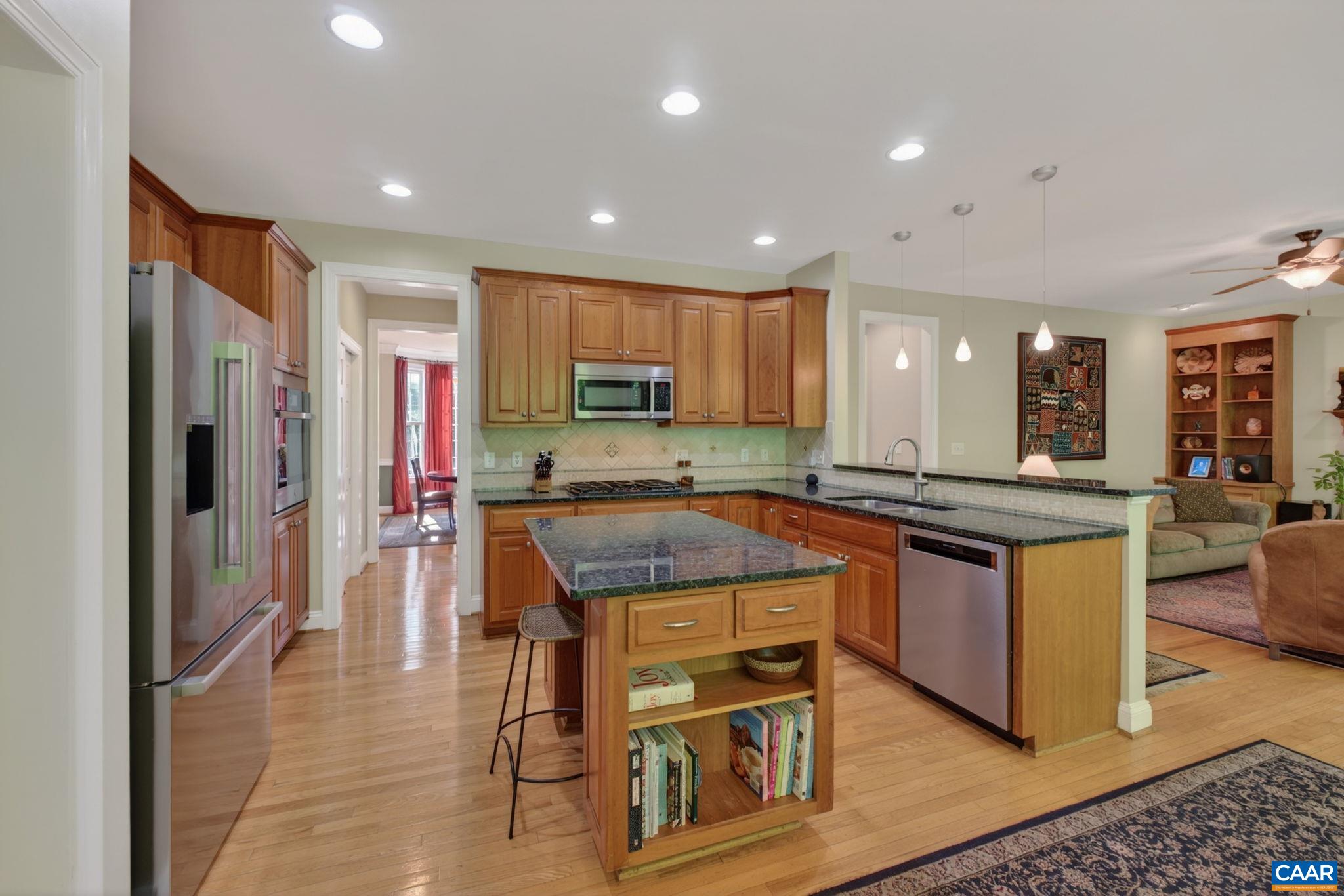 1530 RUNNING CEDAR CT