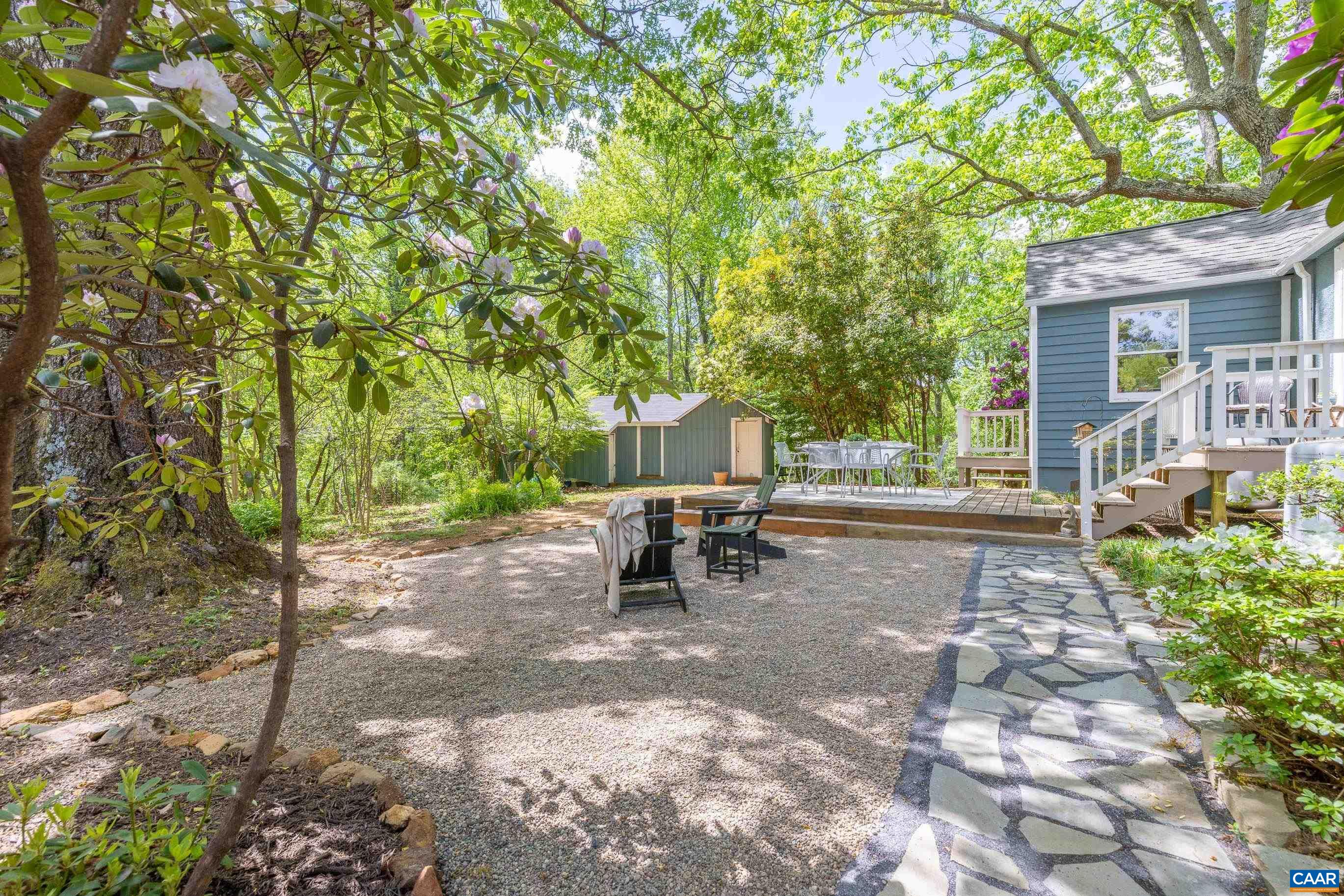 826 BEAGLE GAP RD