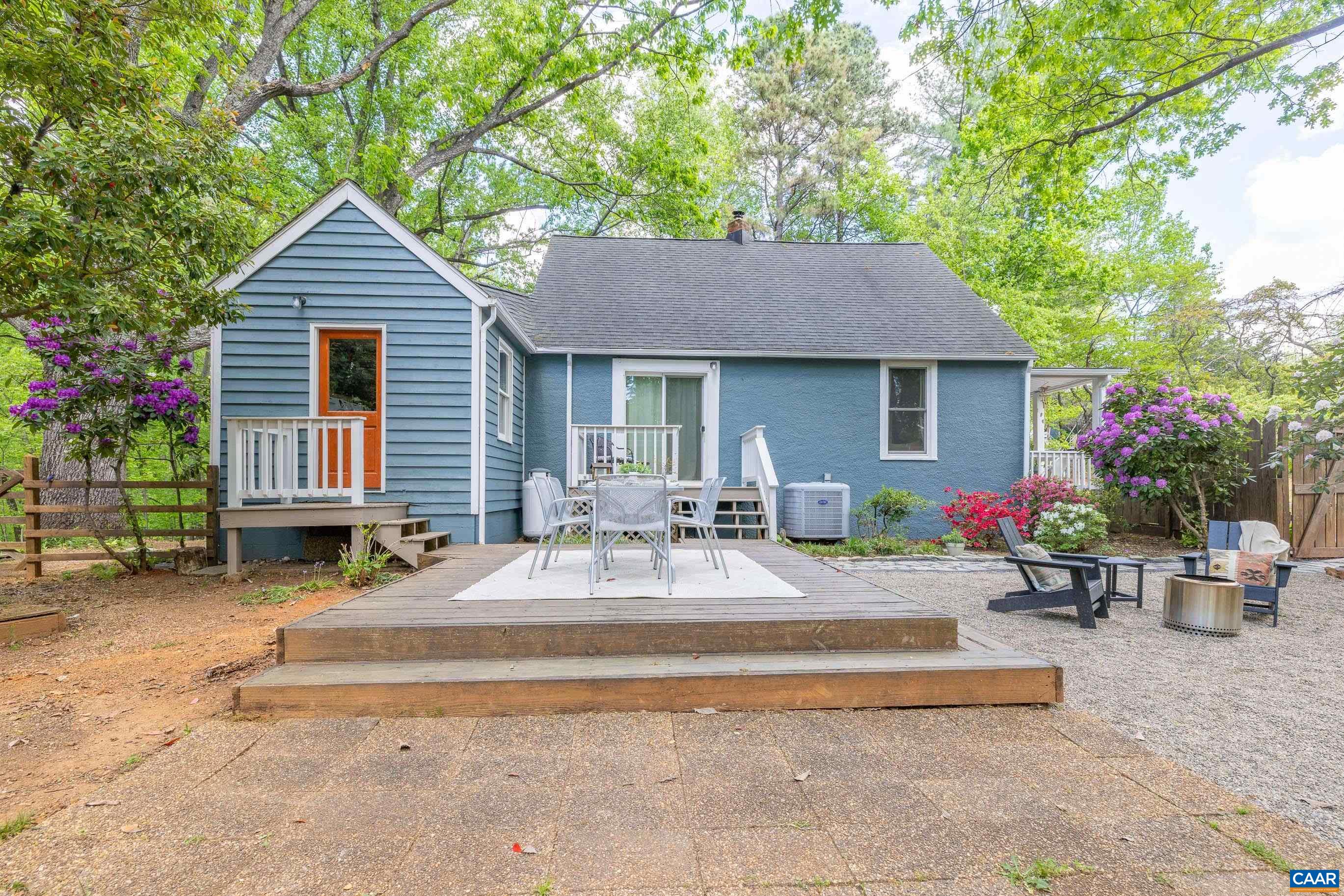 826 BEAGLE GAP RD