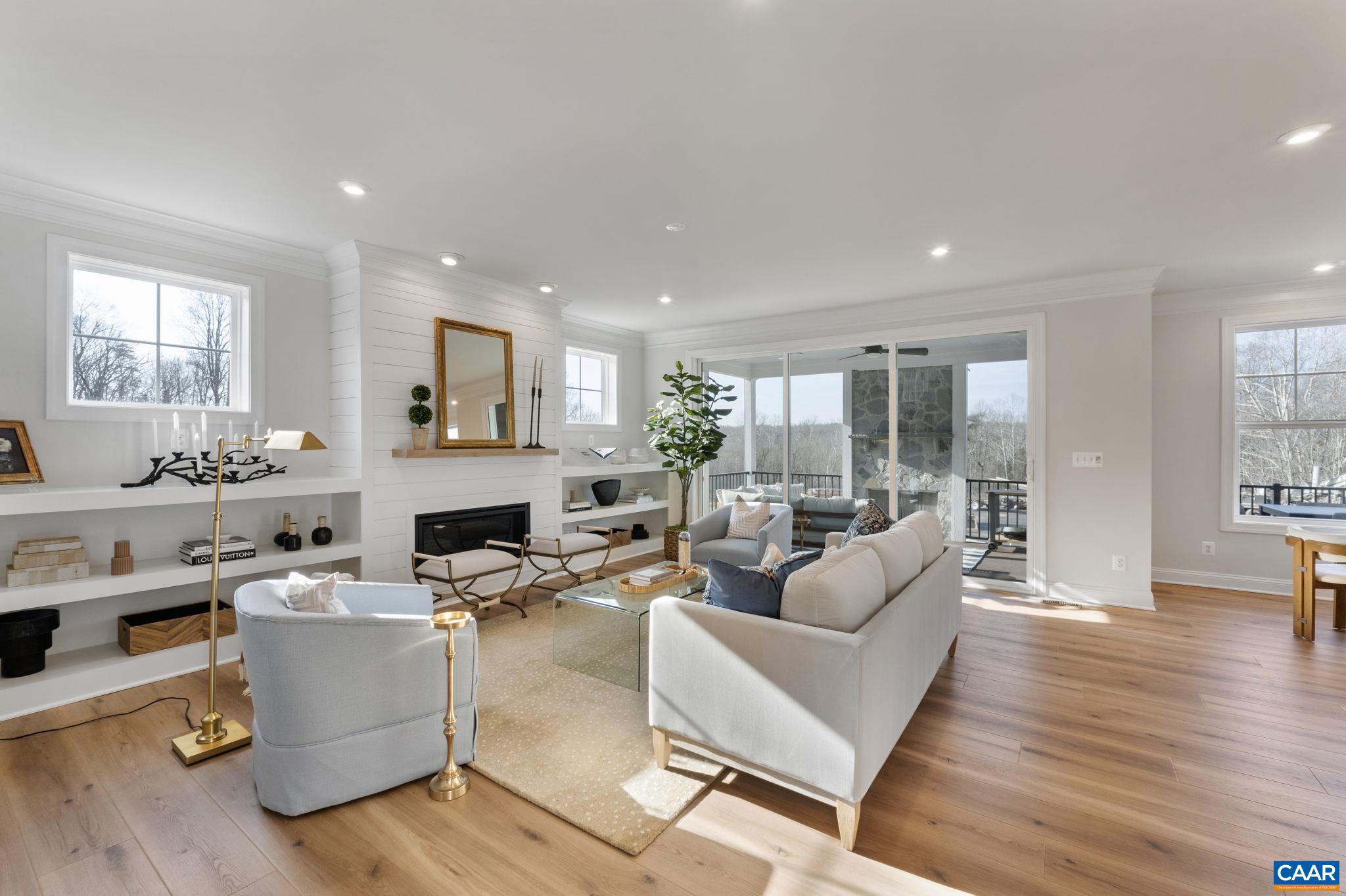 1115 SABLEWOOD DR