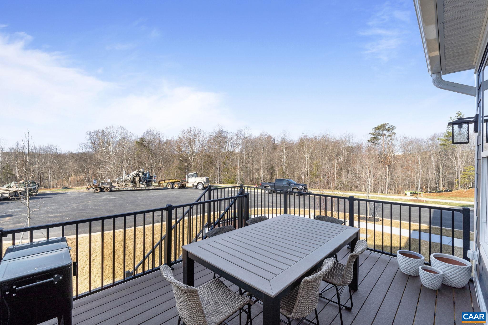 1115 SABLEWOOD DR