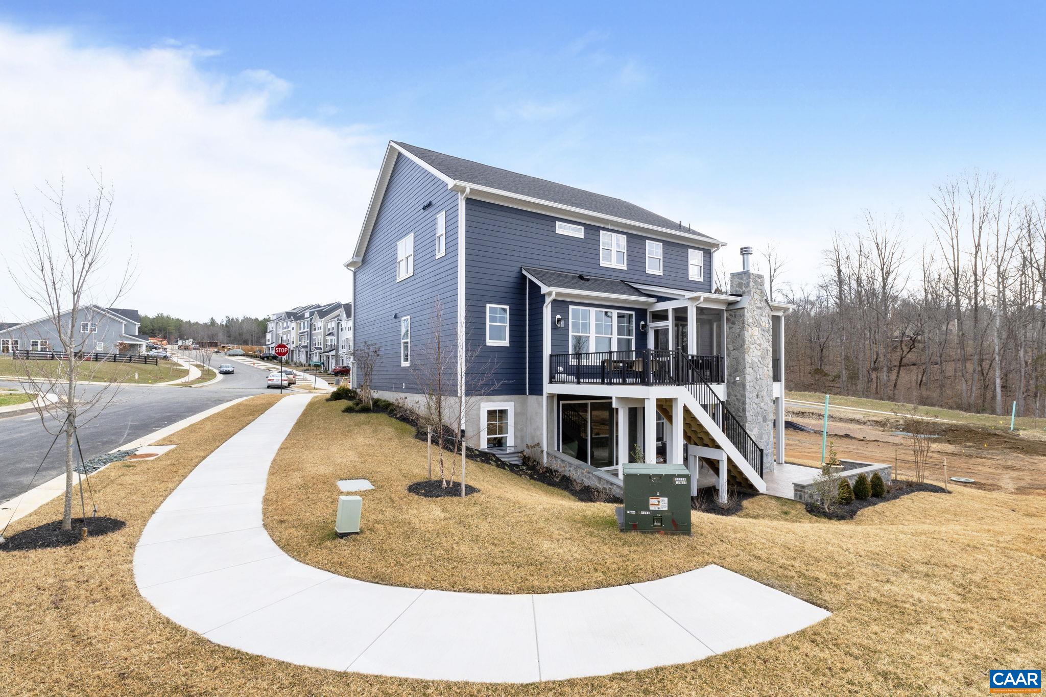 1115 SABLEWOOD DR