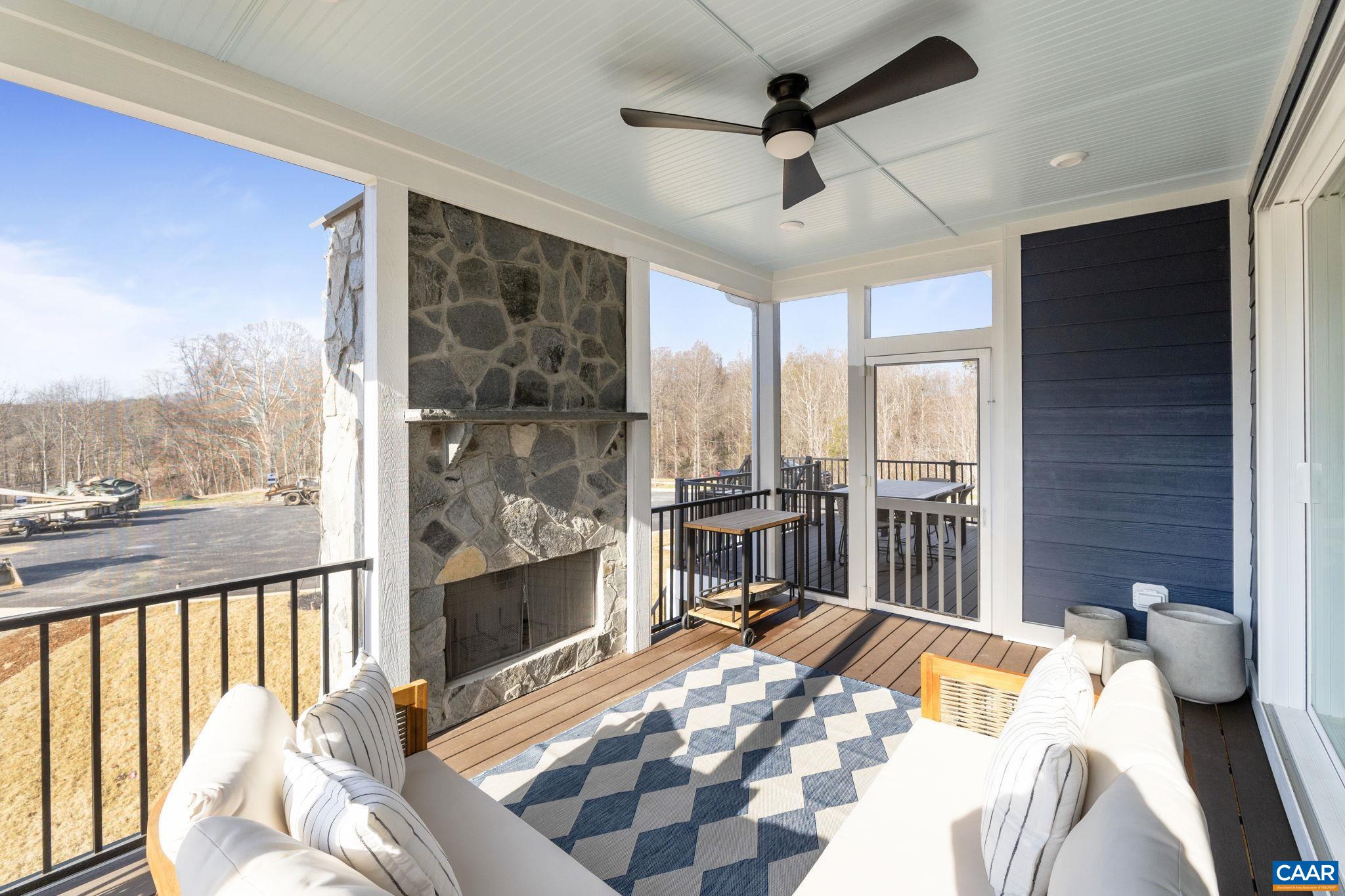 1115 SABLEWOOD DR