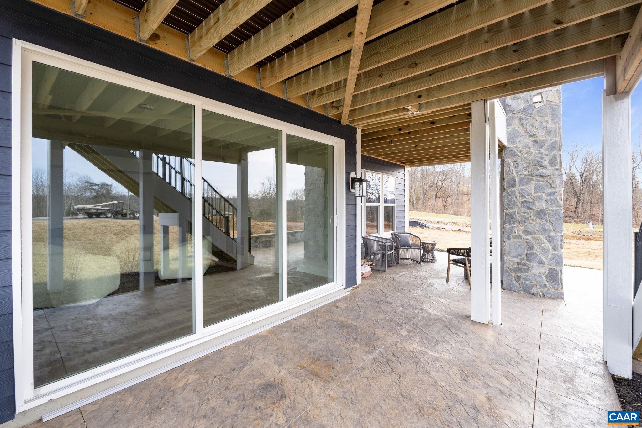 1115 SABLEWOOD DR