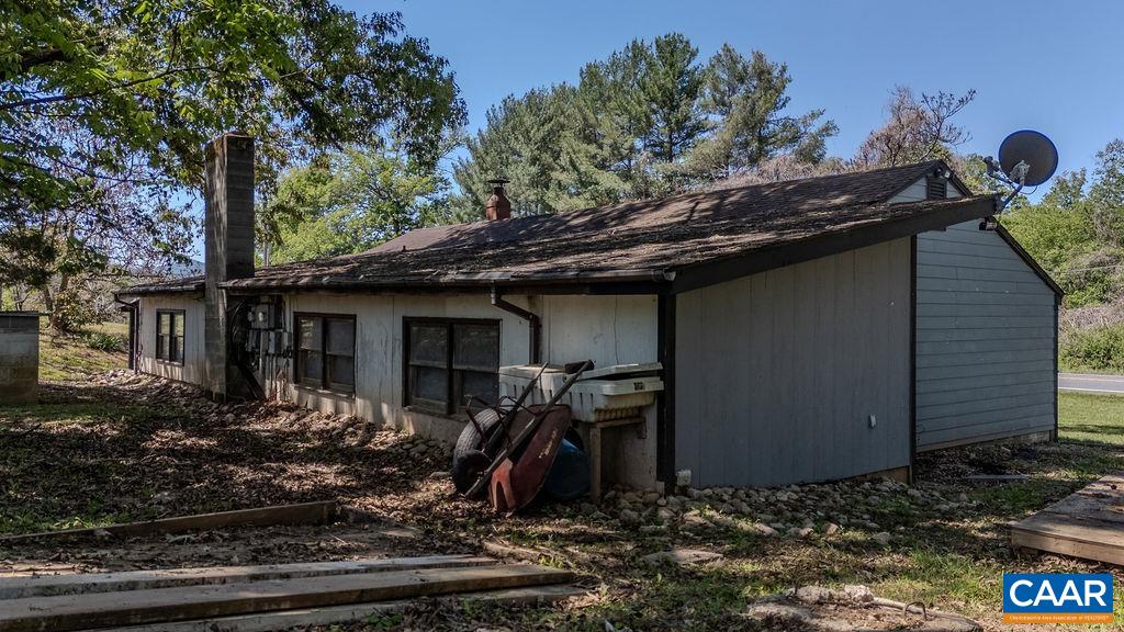6182 ROCKFISH VALLEY HWY