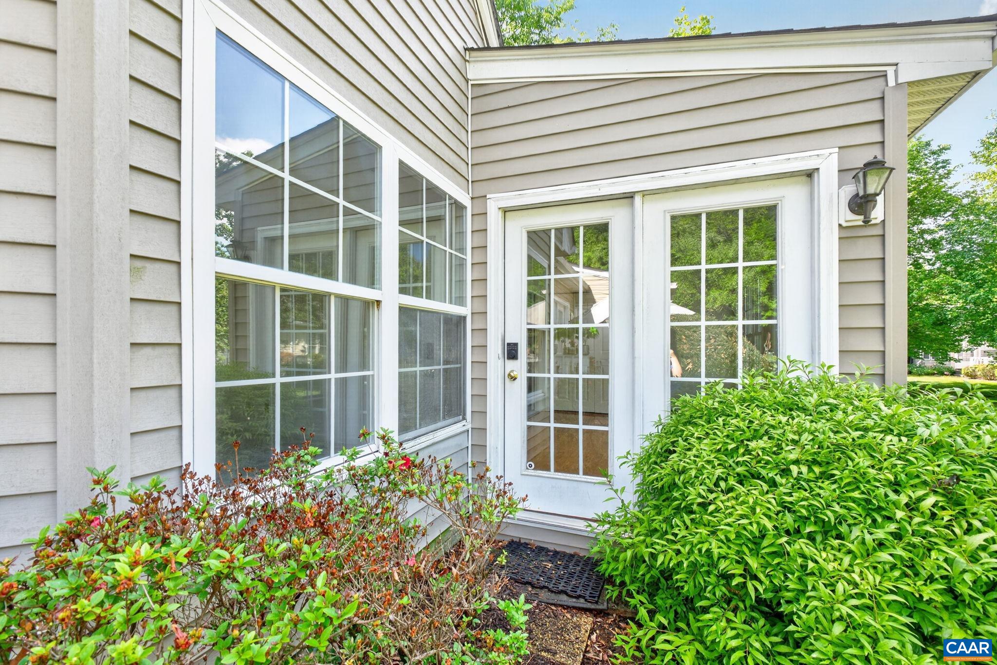 1242 GAZEBO CT