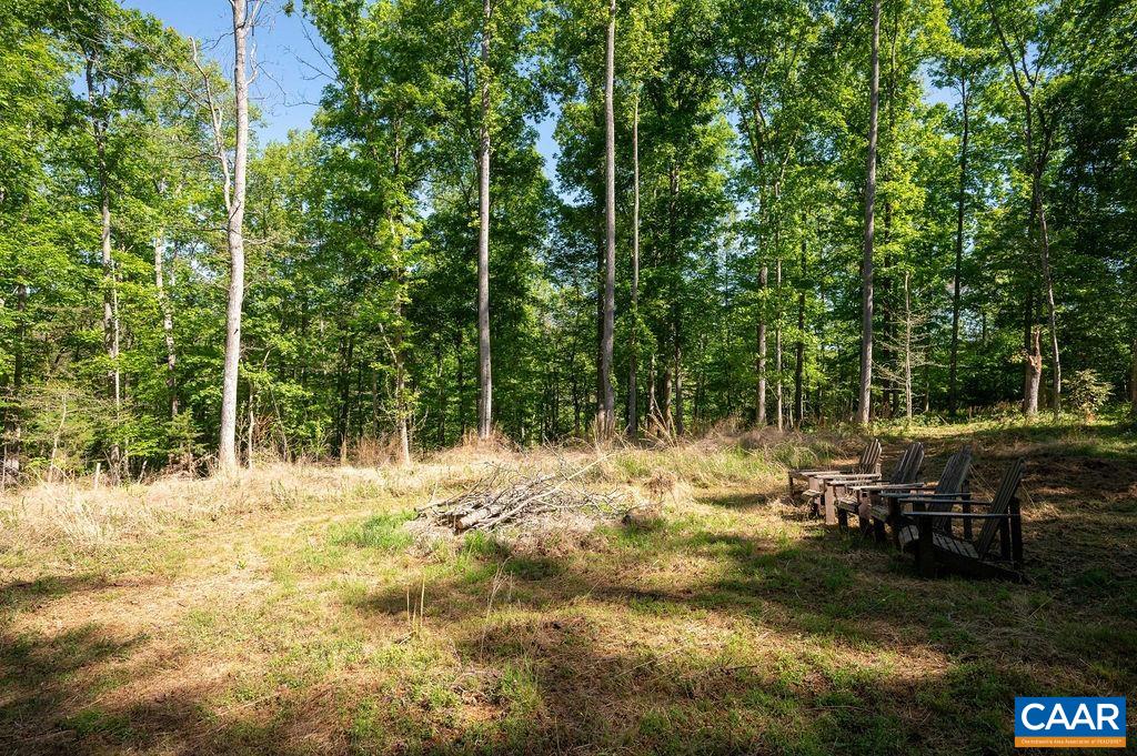 6574 DICK WOODS RD
