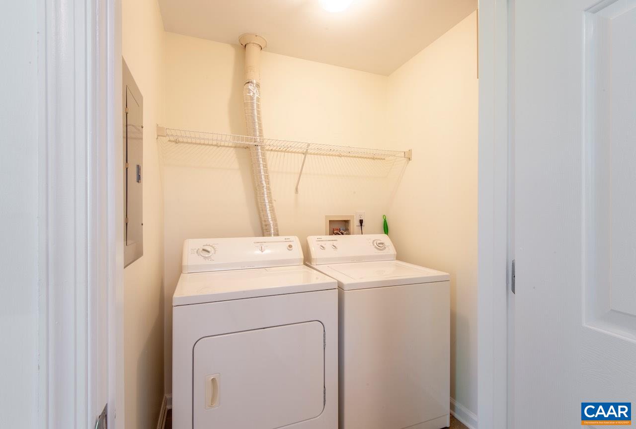 270 RIVERBEND DR Unit: 1C