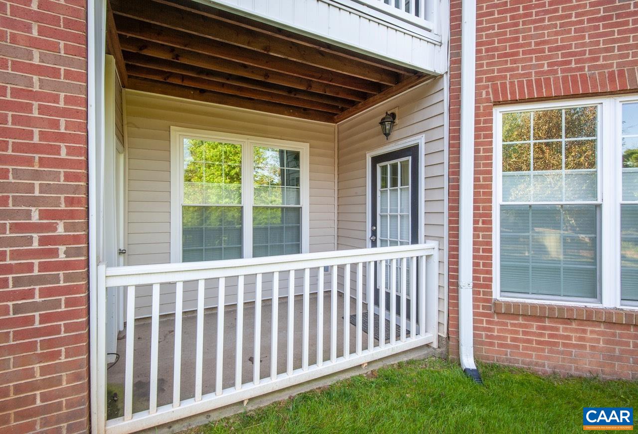 270 RIVERBEND DR Unit: 1C