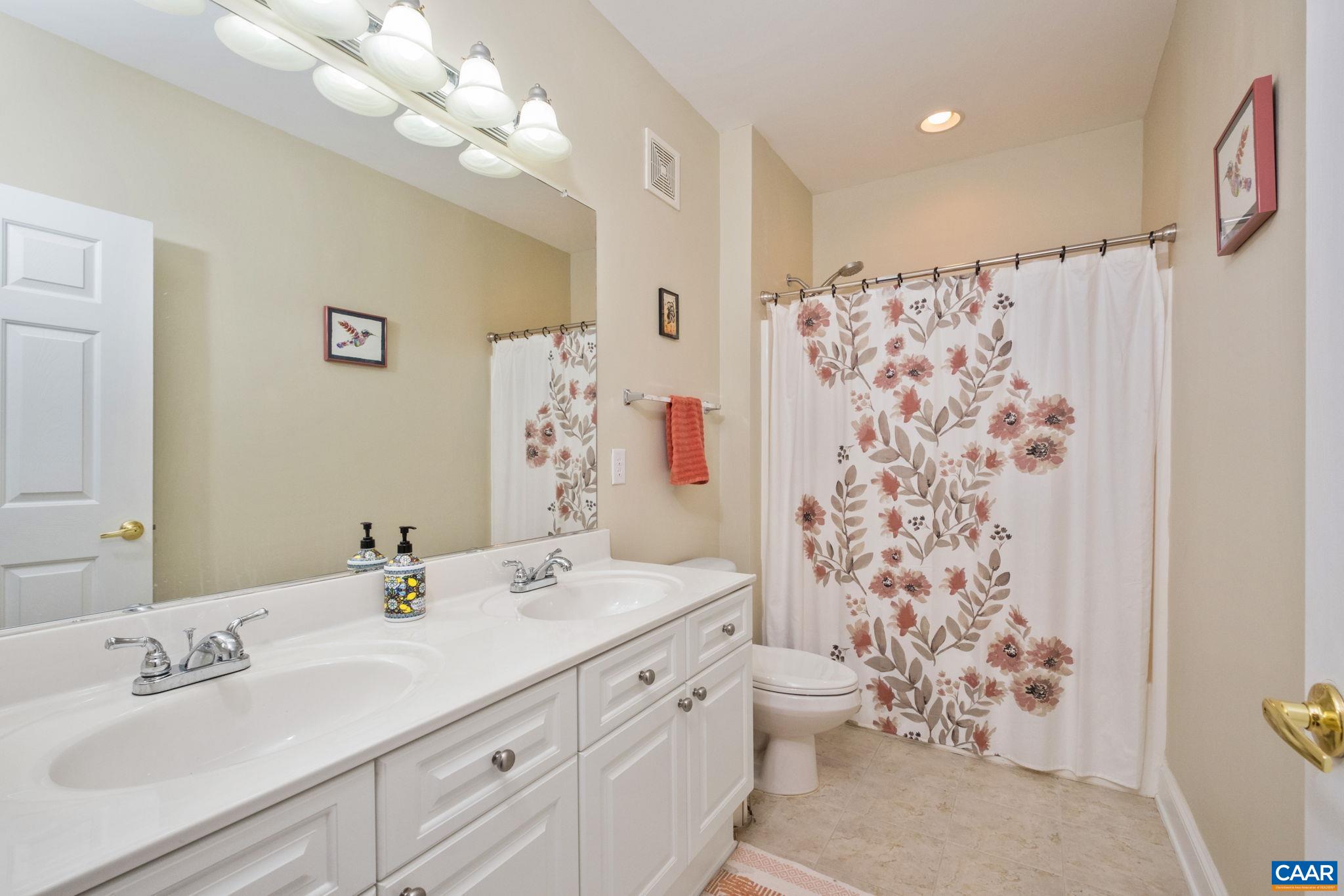 1051 GLENWOOD STATION LN Unit: 304