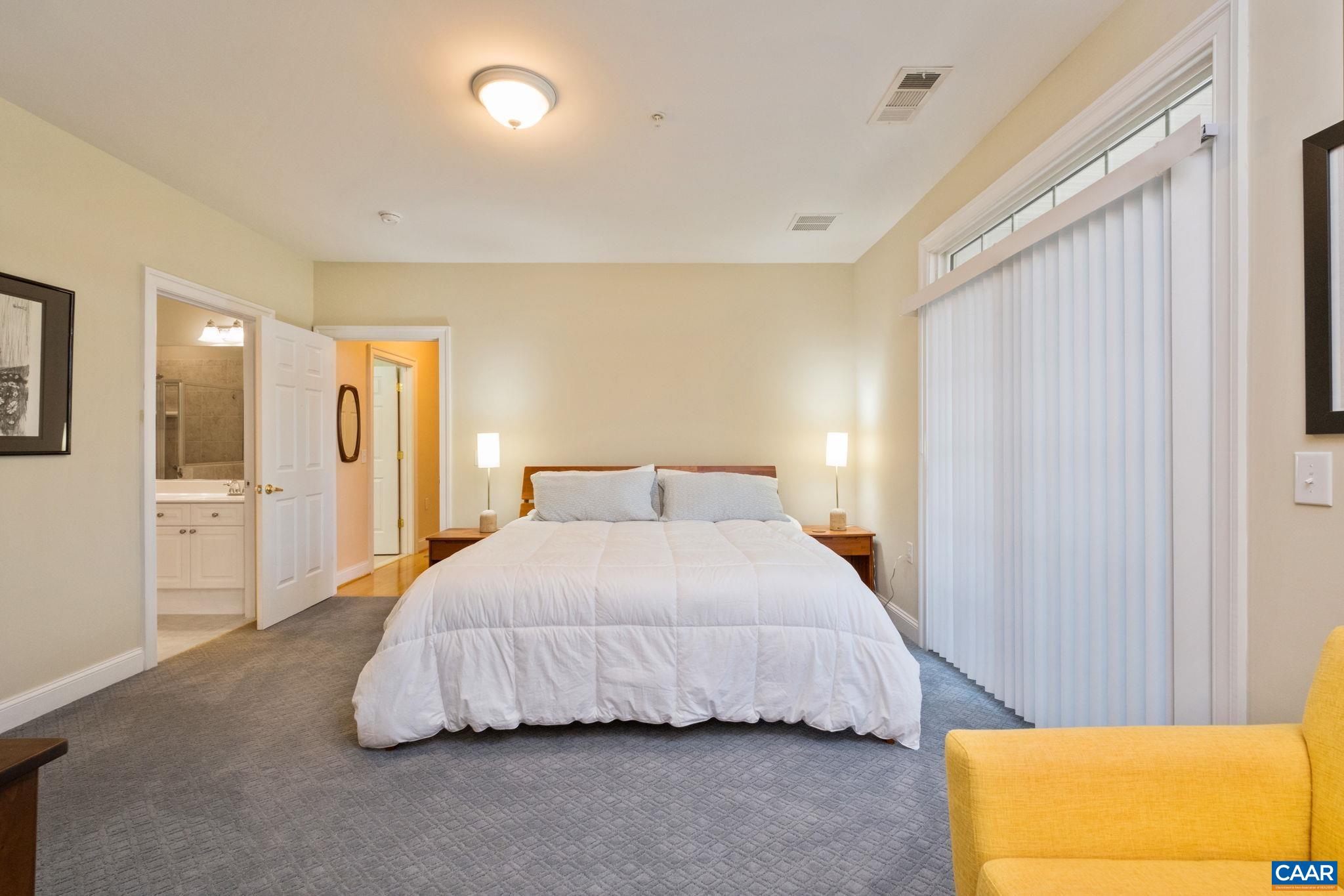 1051 GLENWOOD STATION LN Unit: 304