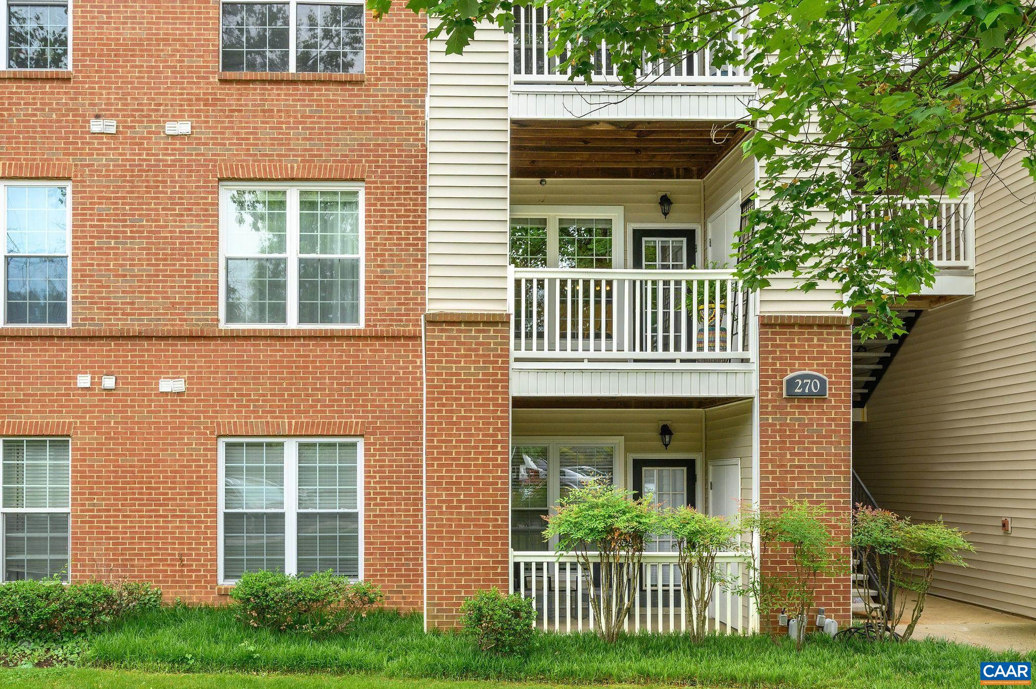 270 RIVERBEND DR Unit: 2E