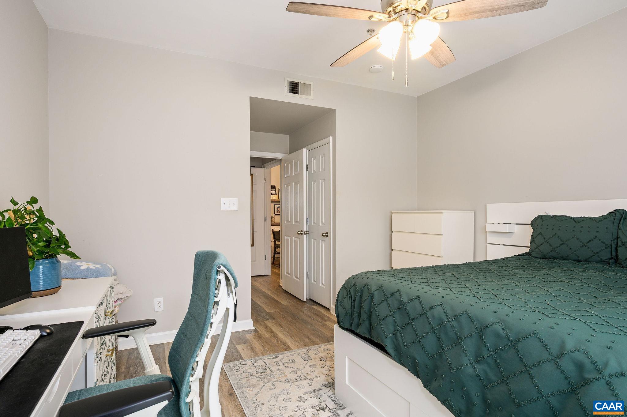 270 RIVERBEND DR Unit: 2E
