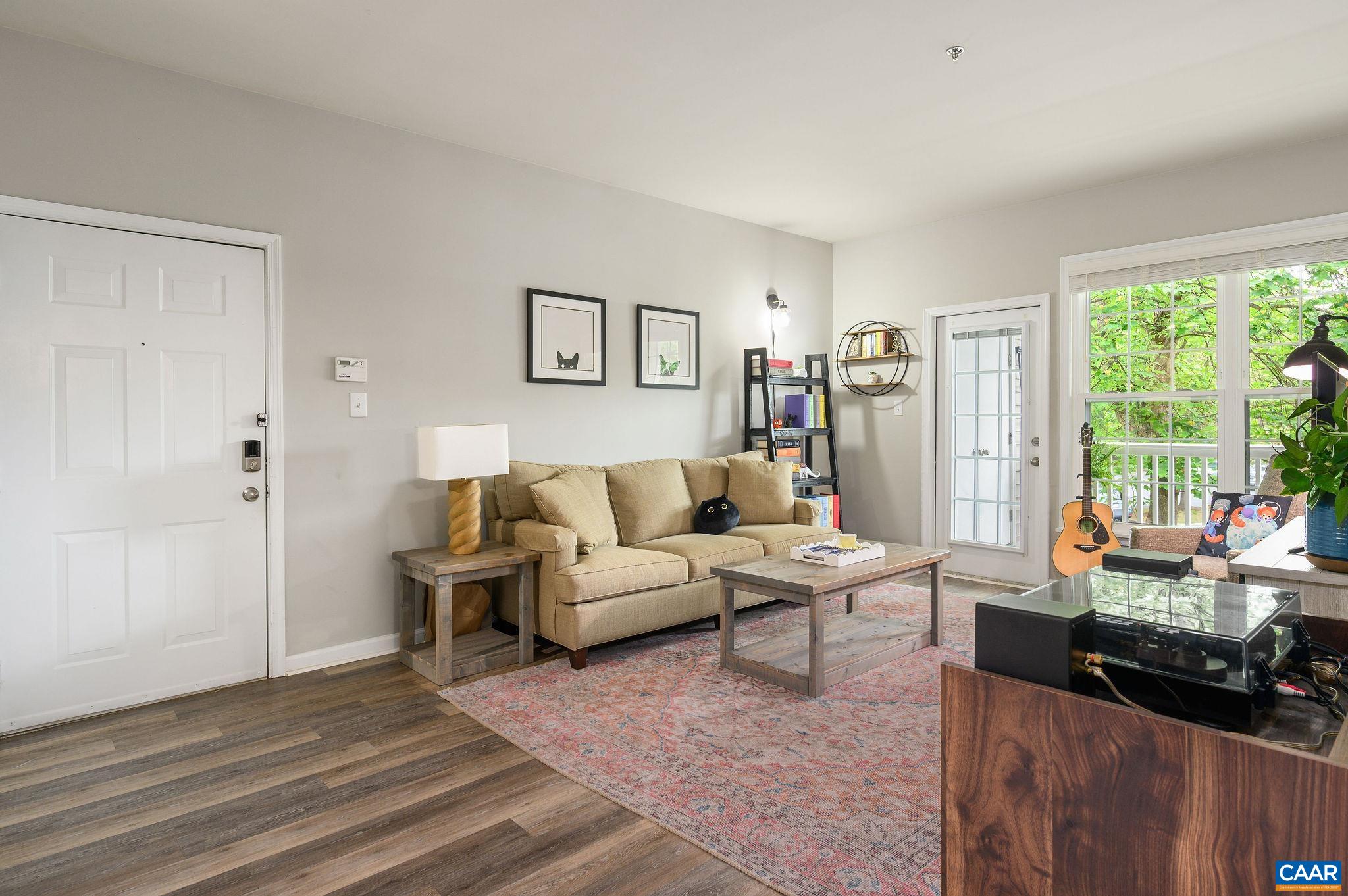 270 RIVERBEND DR Unit: 2E