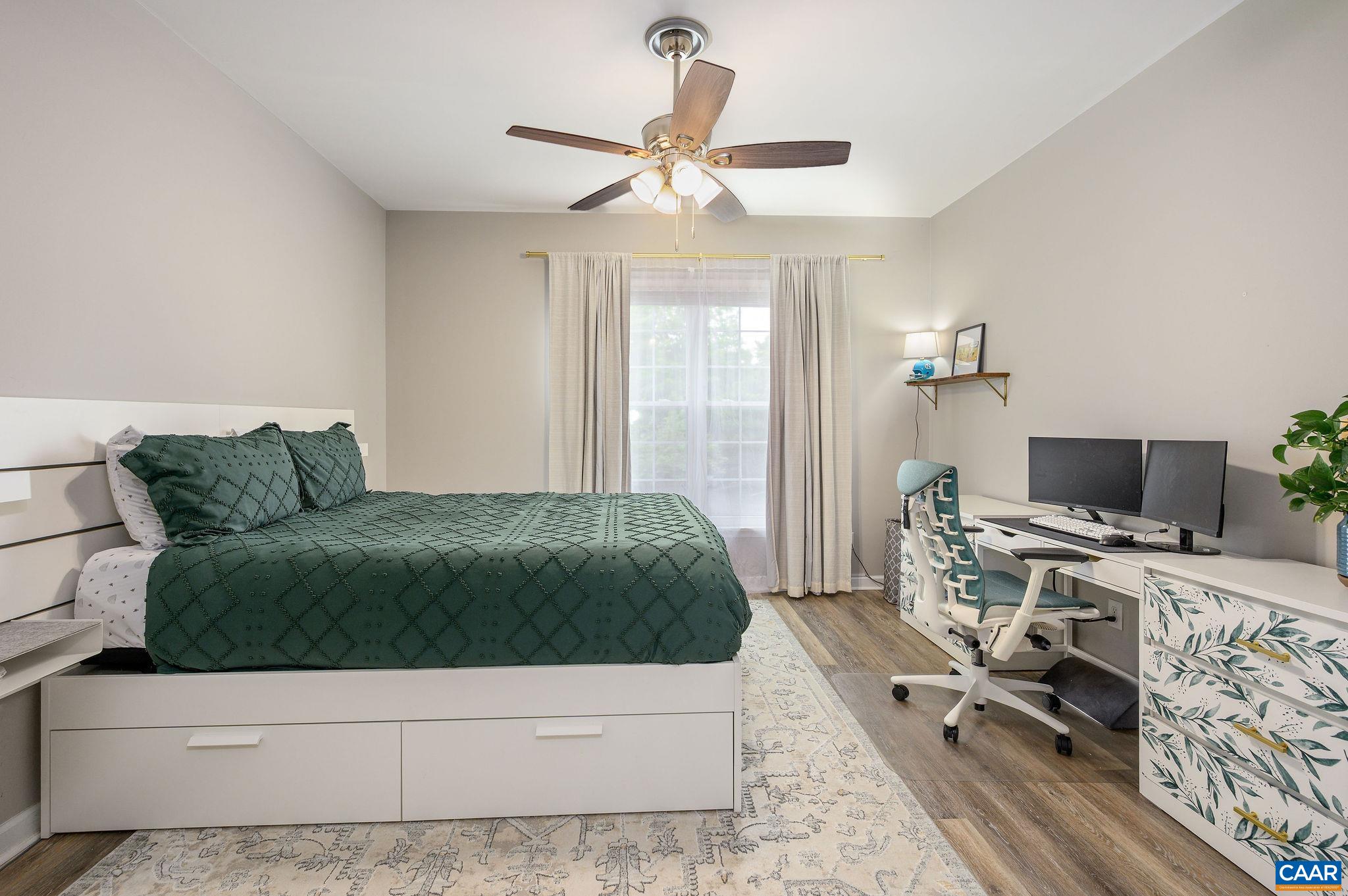 270 RIVERBEND DR Unit: 2E
