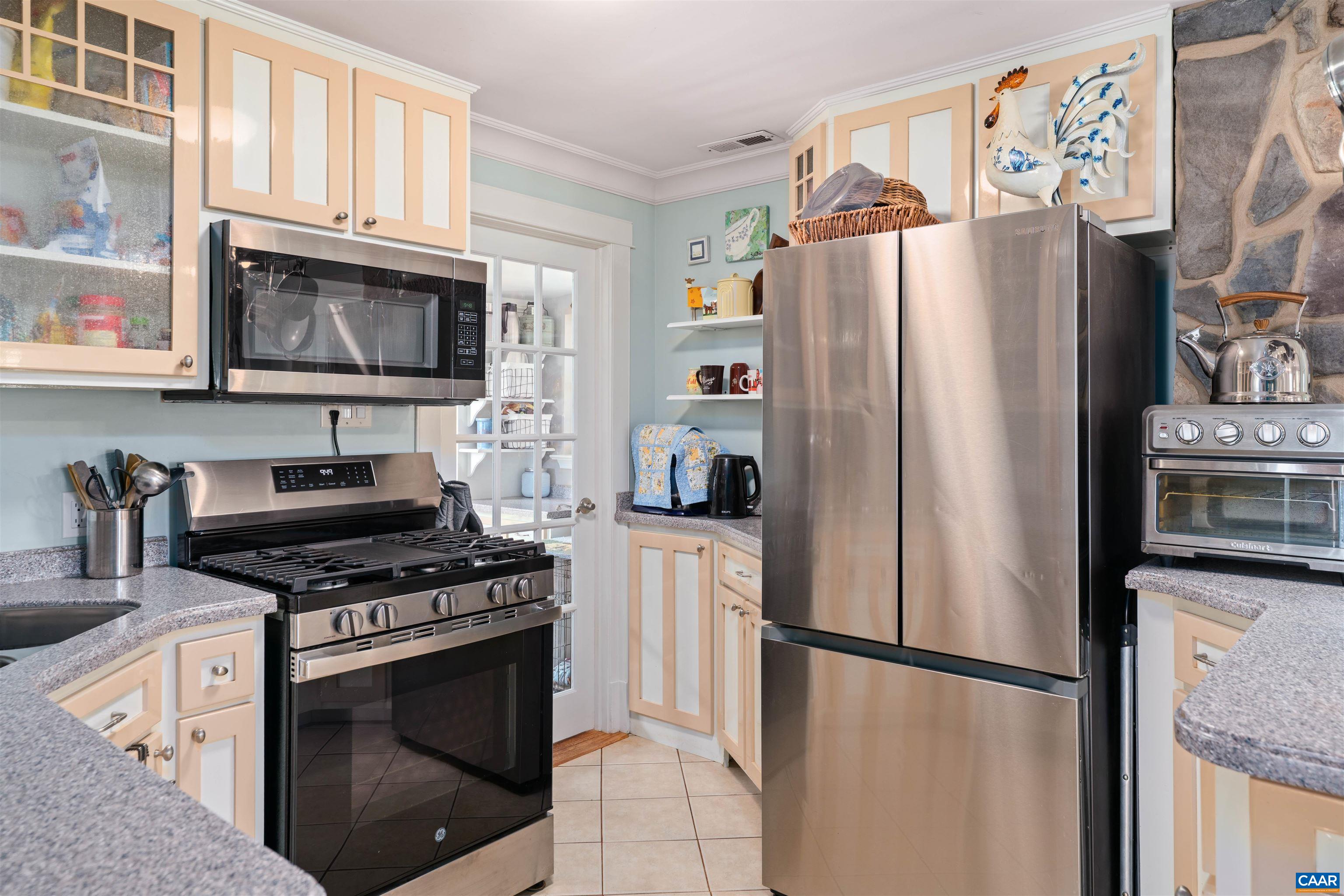 3486 FREDERICKSBURG RD