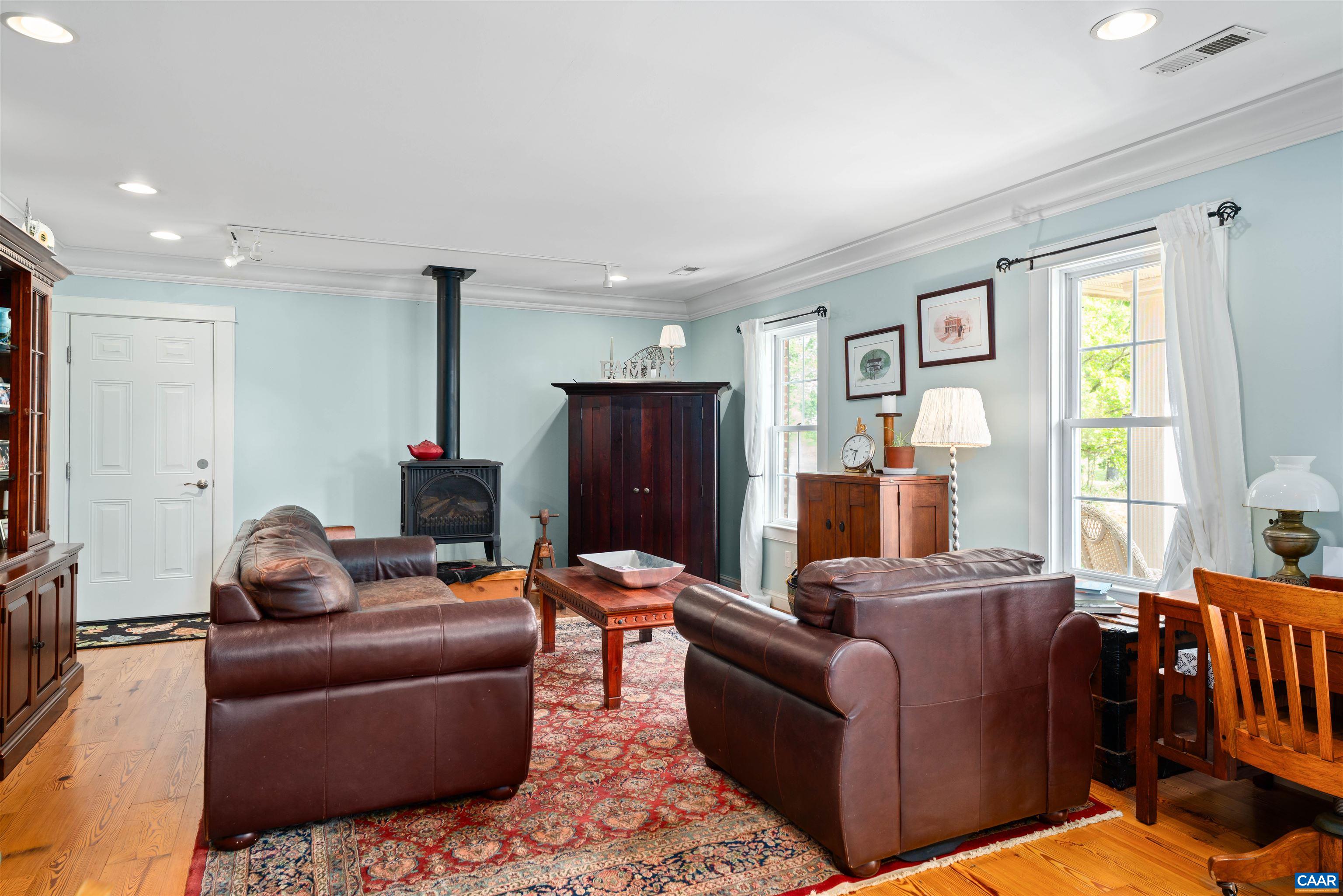 3486 FREDERICKSBURG RD