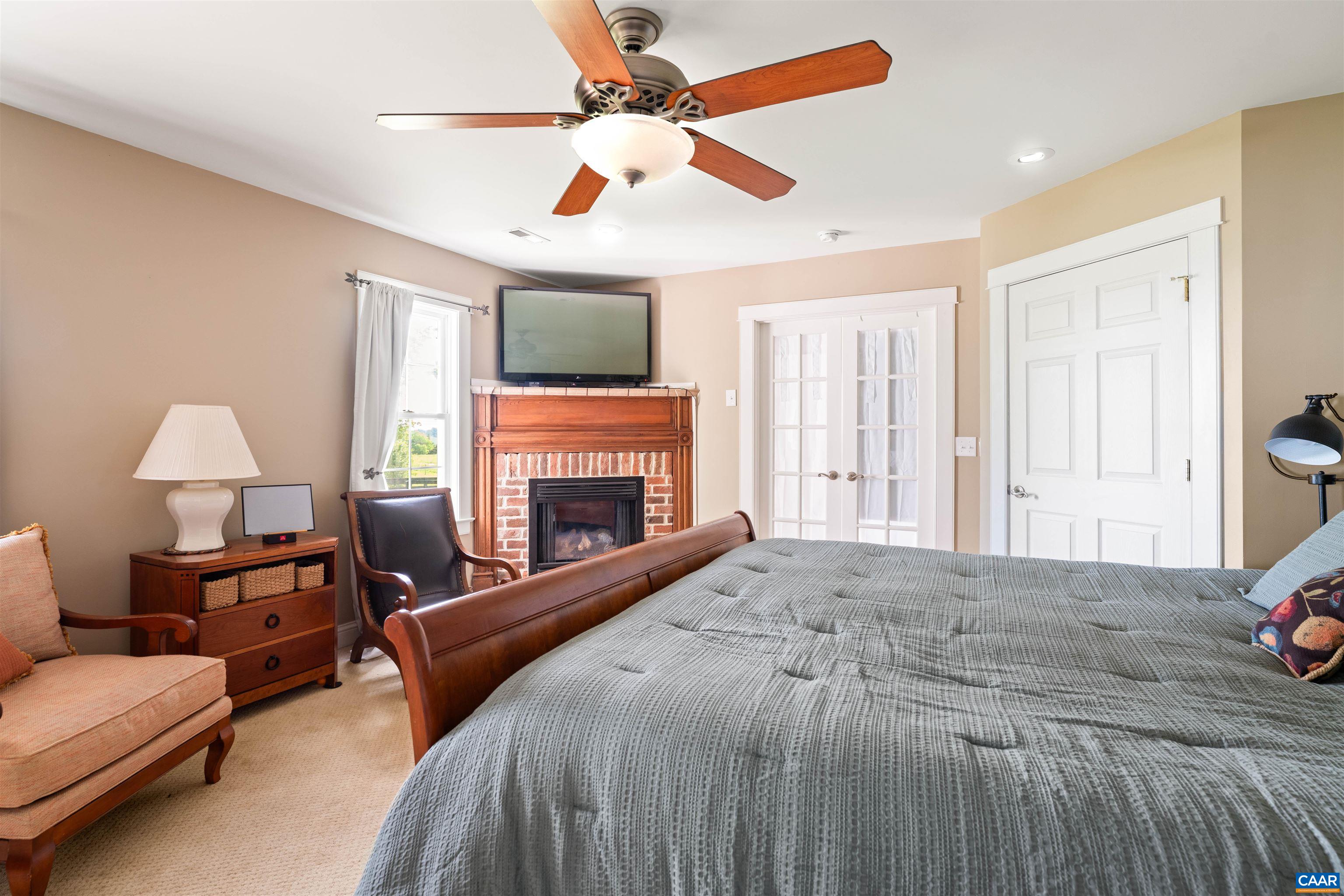3486 FREDERICKSBURG RD