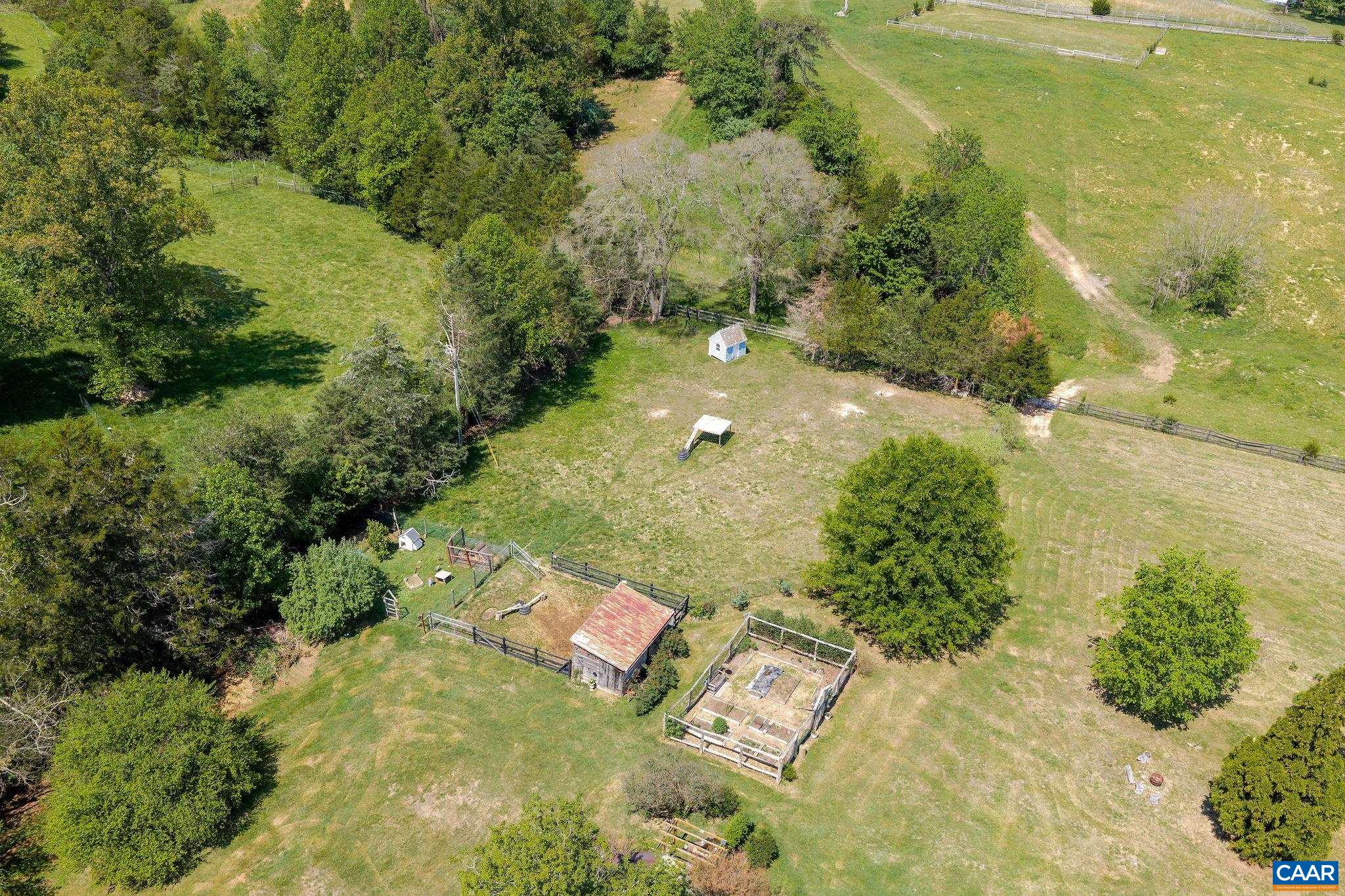 4580 WESLEY CHAPEL RD