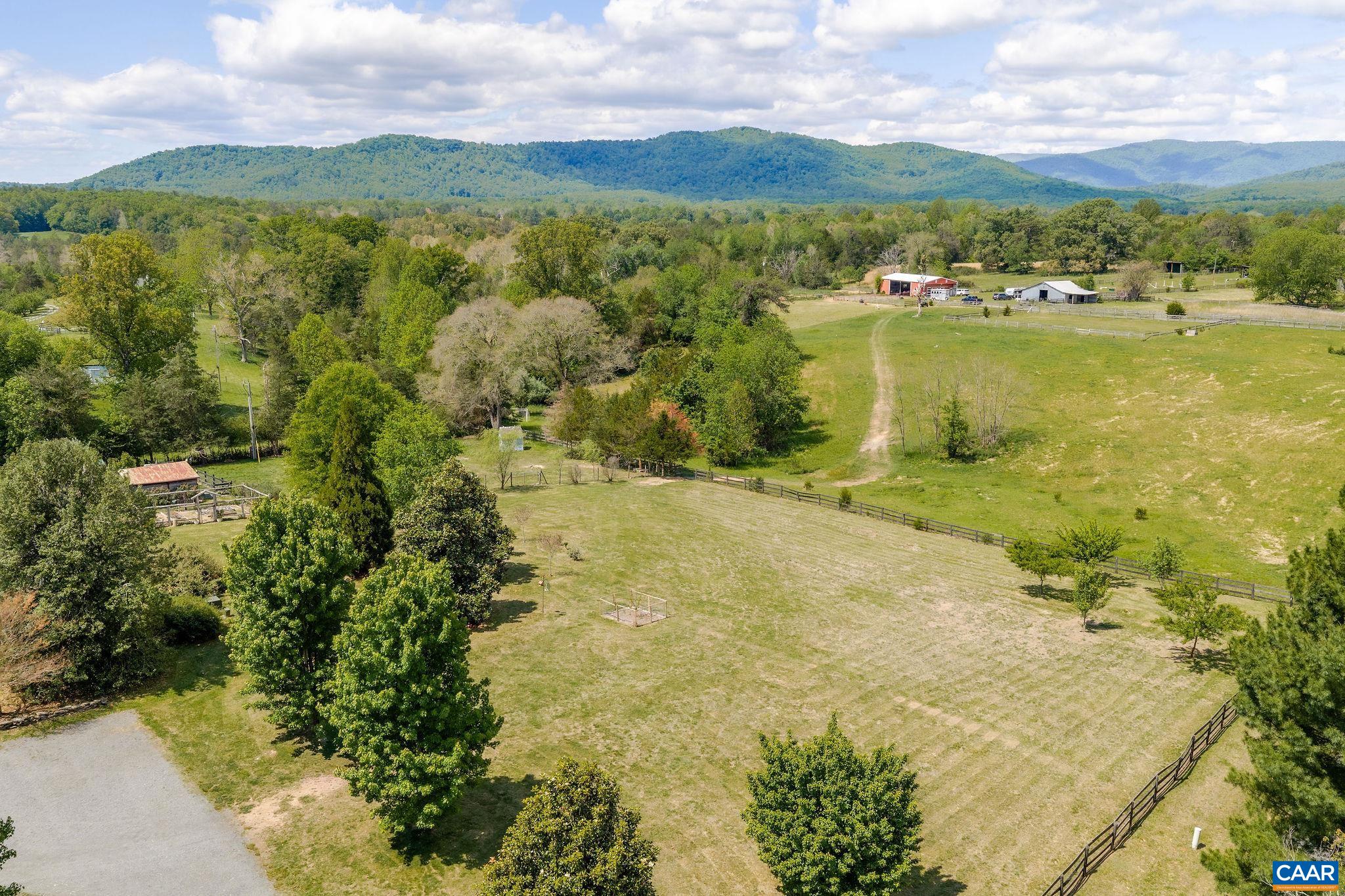 4580 WESLEY CHAPEL RD