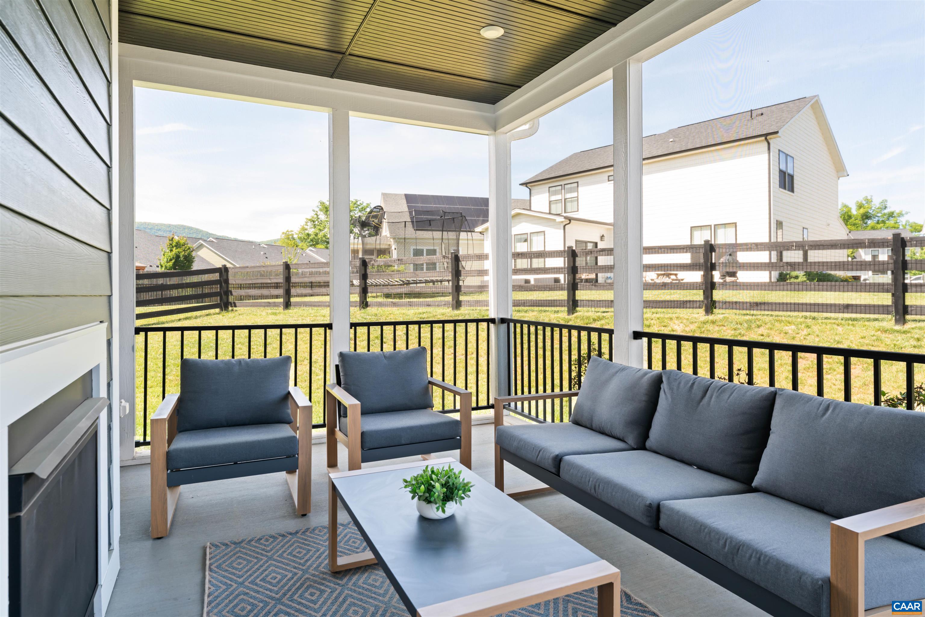 1013 BARKLEY VIEW CT