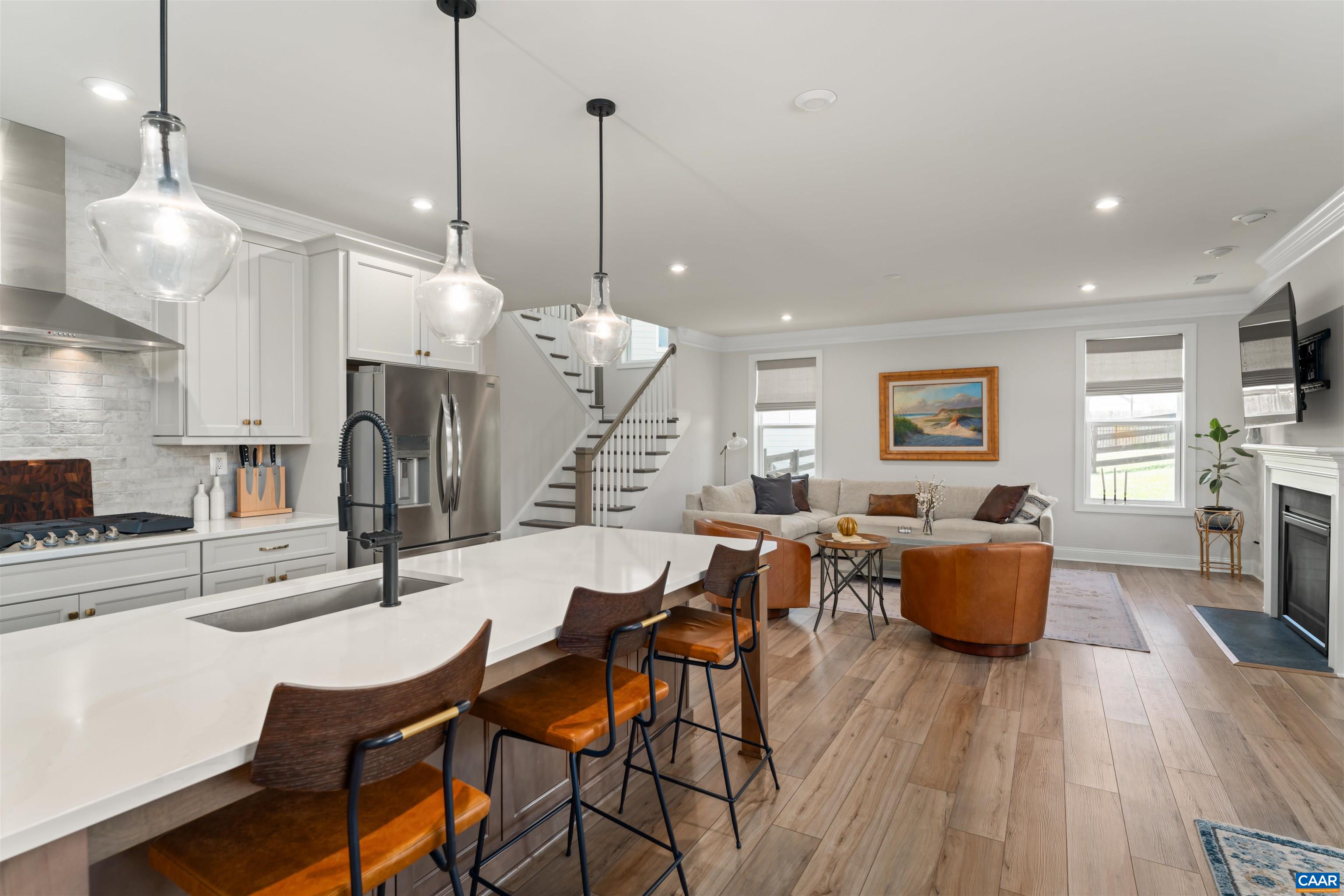 1013 BARKLEY VIEW CT