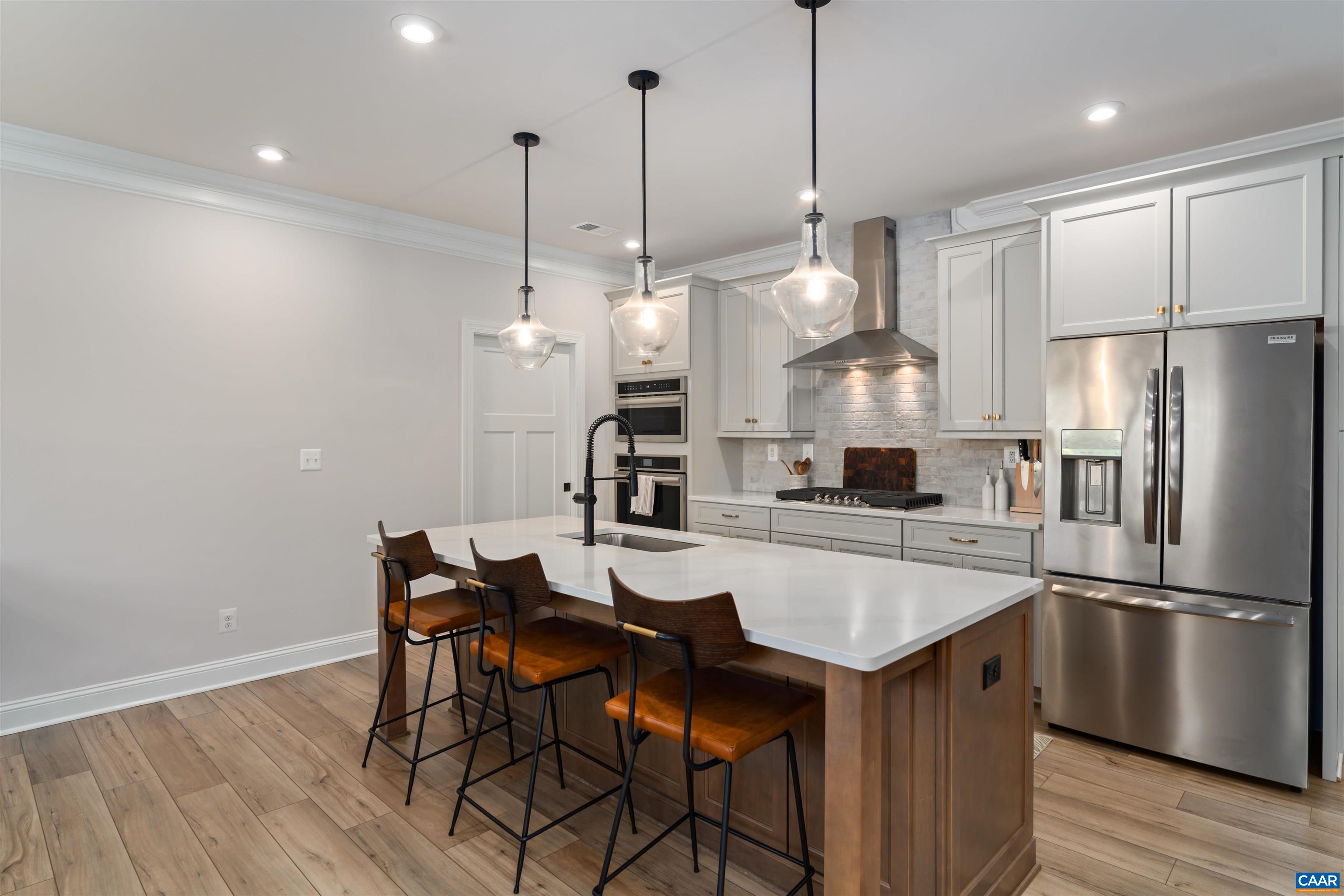 1013 BARKLEY VIEW CT