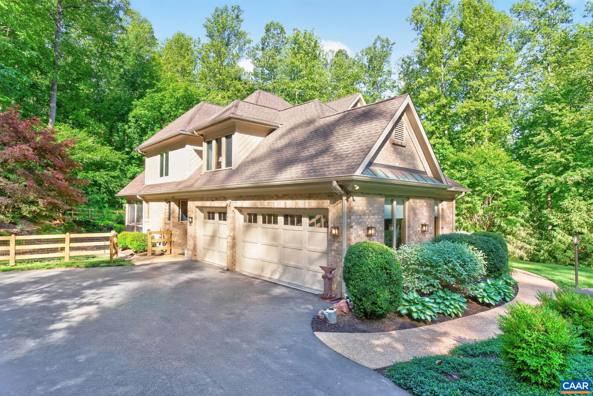 840 MURRAY LN