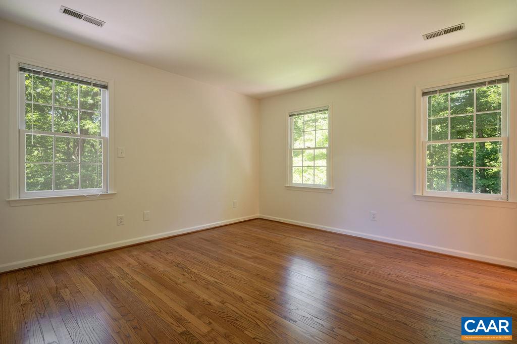 315 TERRELL RD W
