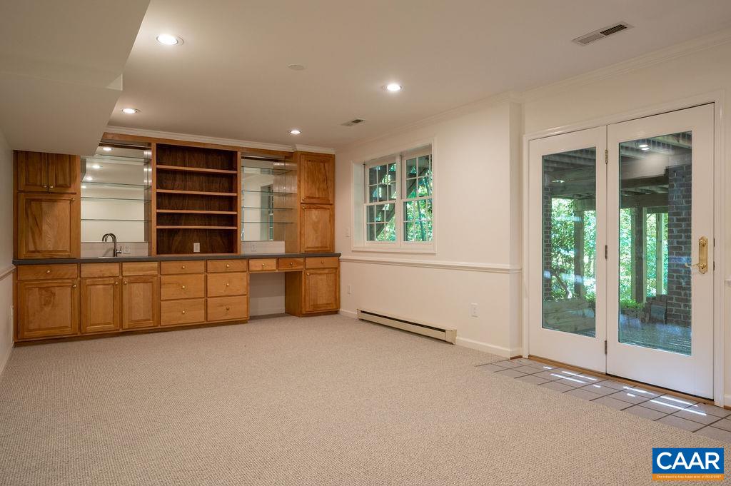 315 TERRELL RD W