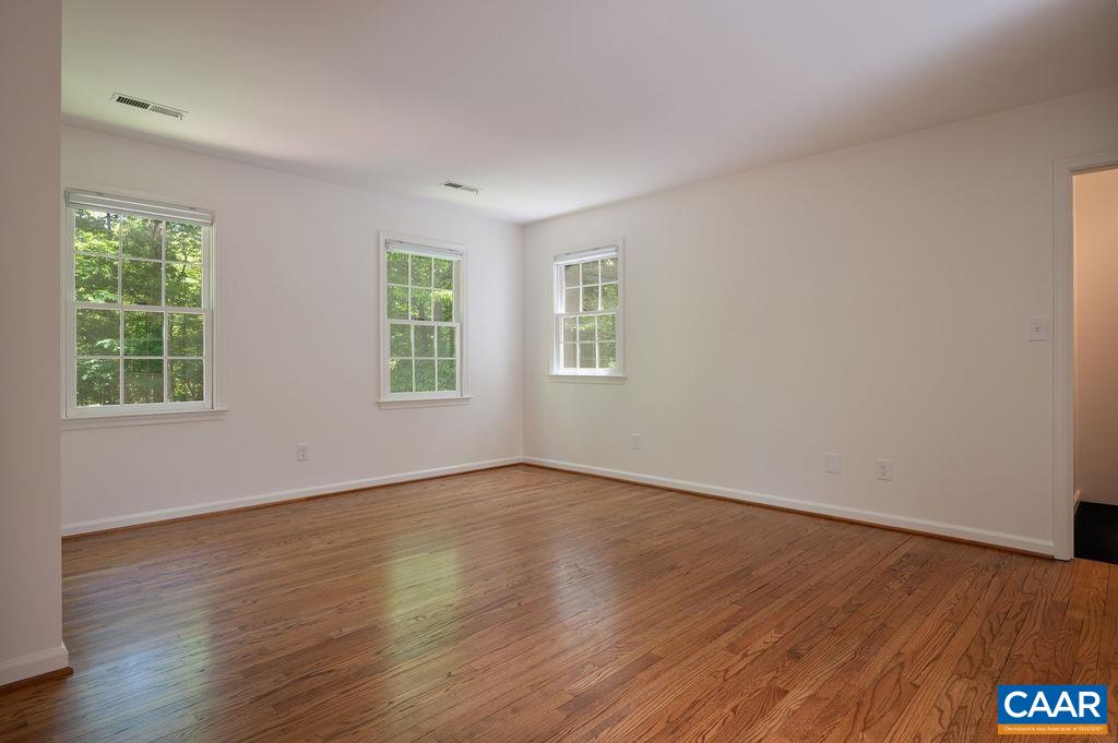 315 TERRELL RD W