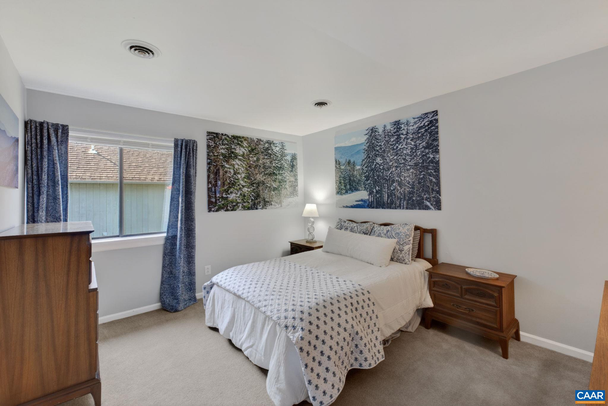 1511 LAKE FOREST DR