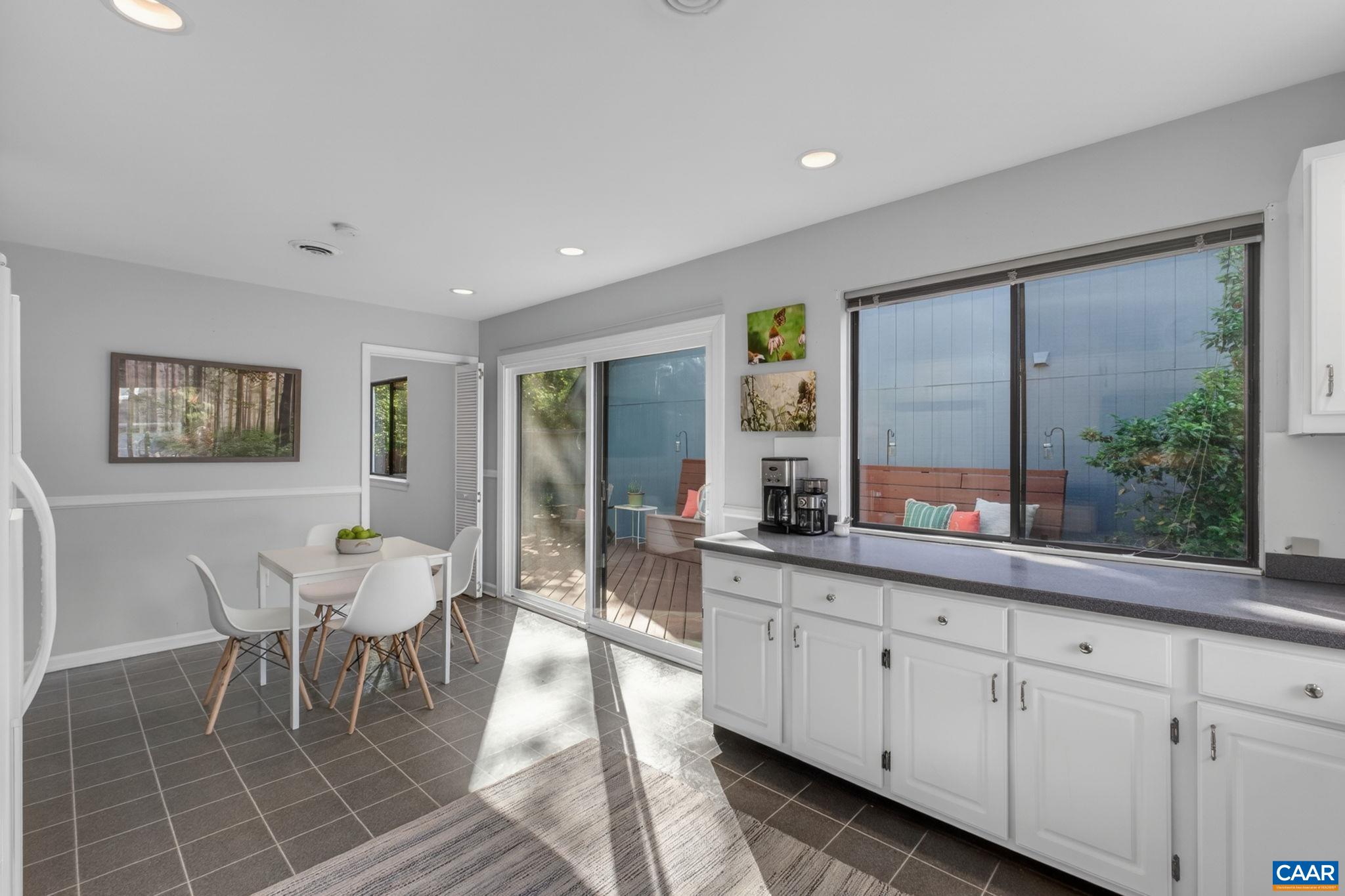 1511 LAKE FOREST DR