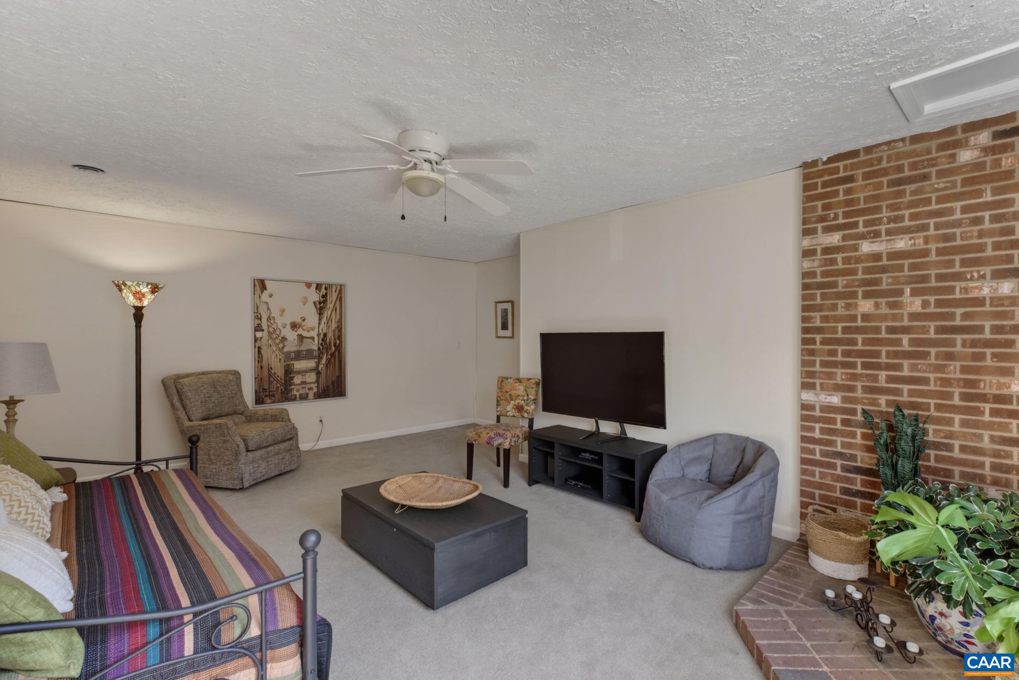 1511 LAKE FOREST DR
