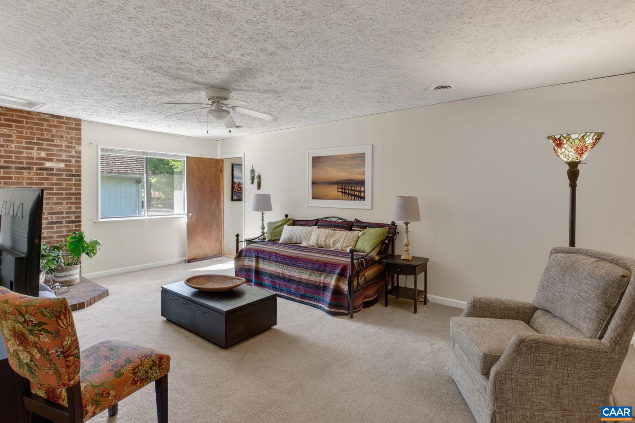 1511 LAKE FOREST DR