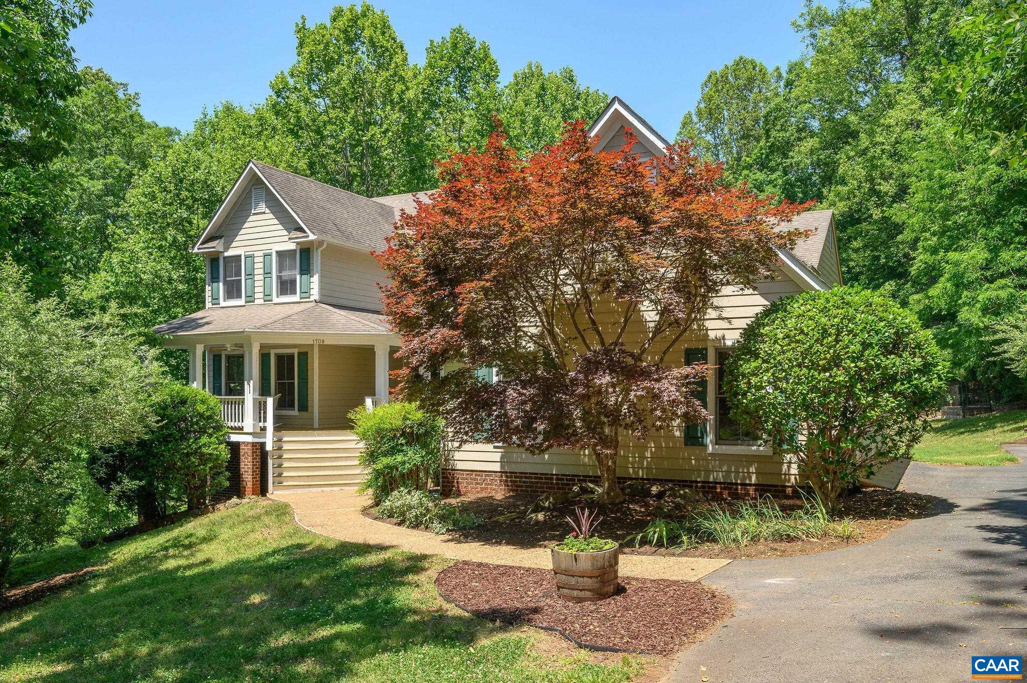 1708 WRIGHT LN