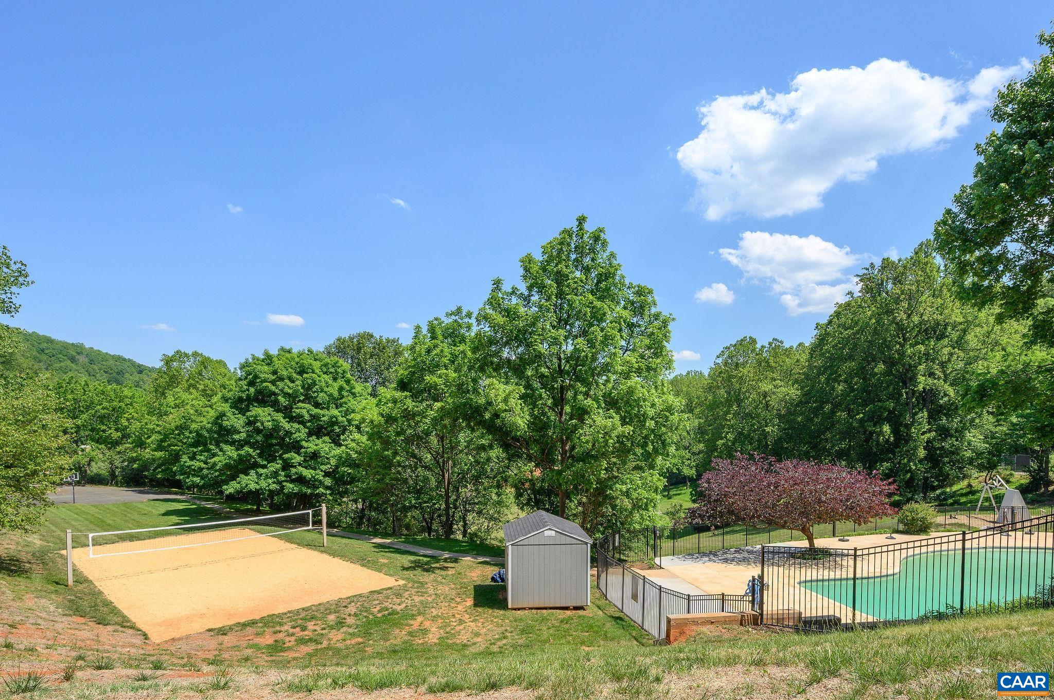 1708 WRIGHT LN