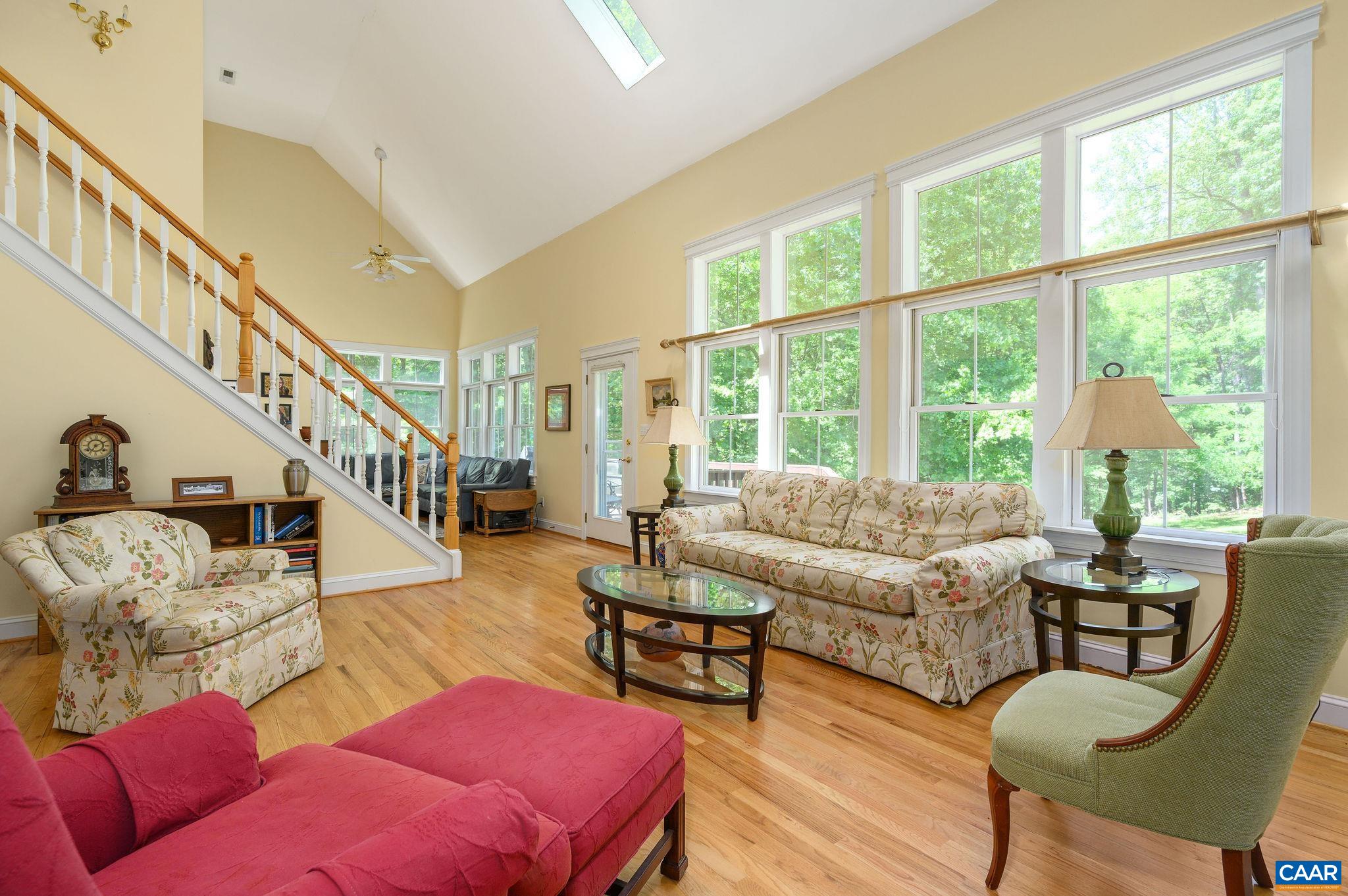 1708 WRIGHT LN