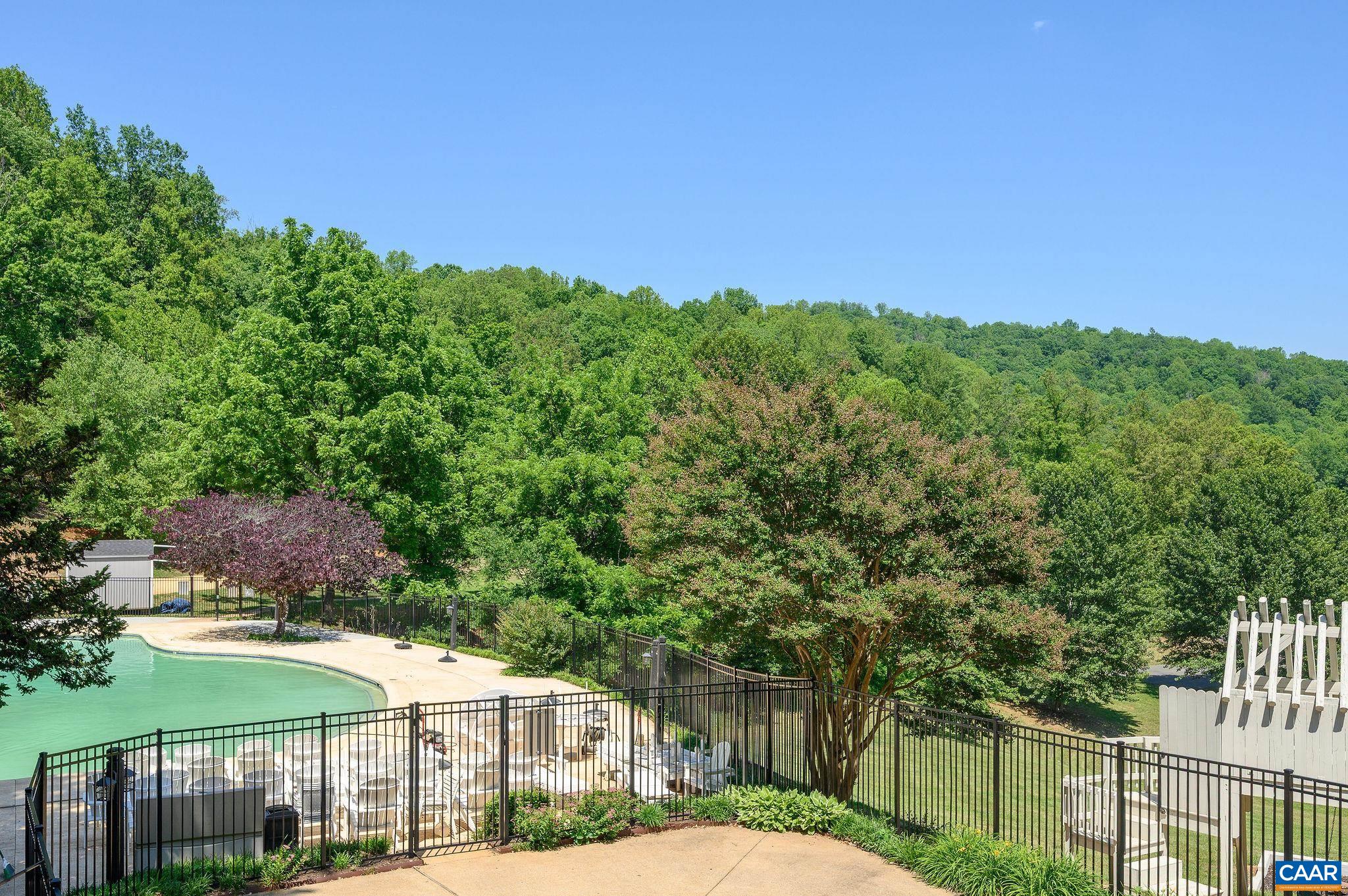 1708 WRIGHT LN