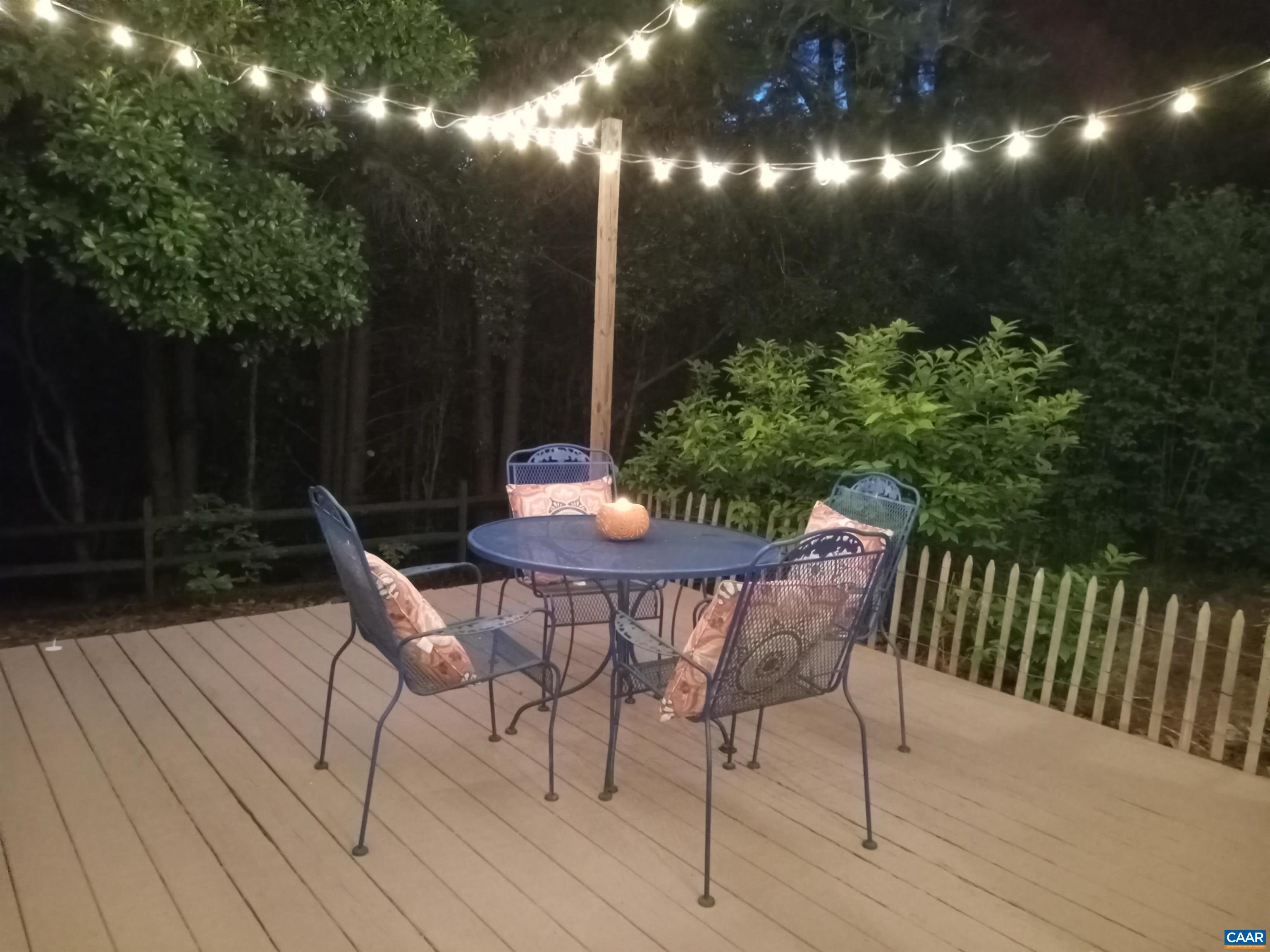 295 BLACKTHORN LN