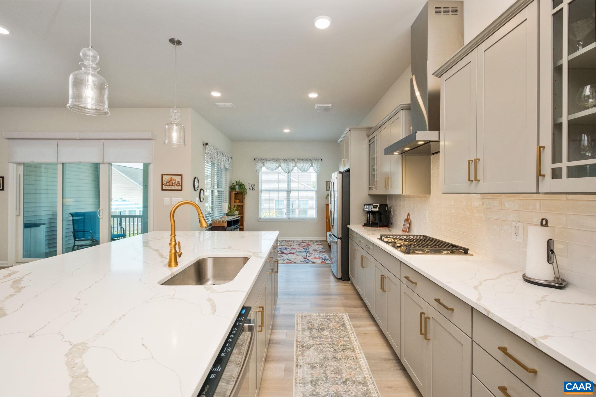 124 STODGHILL DR