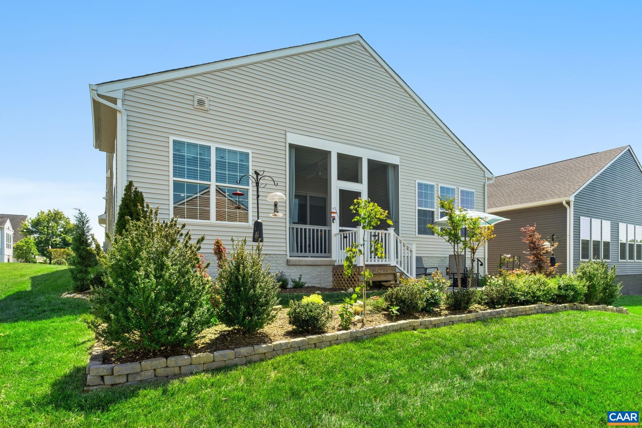 124 STODGHILL DR