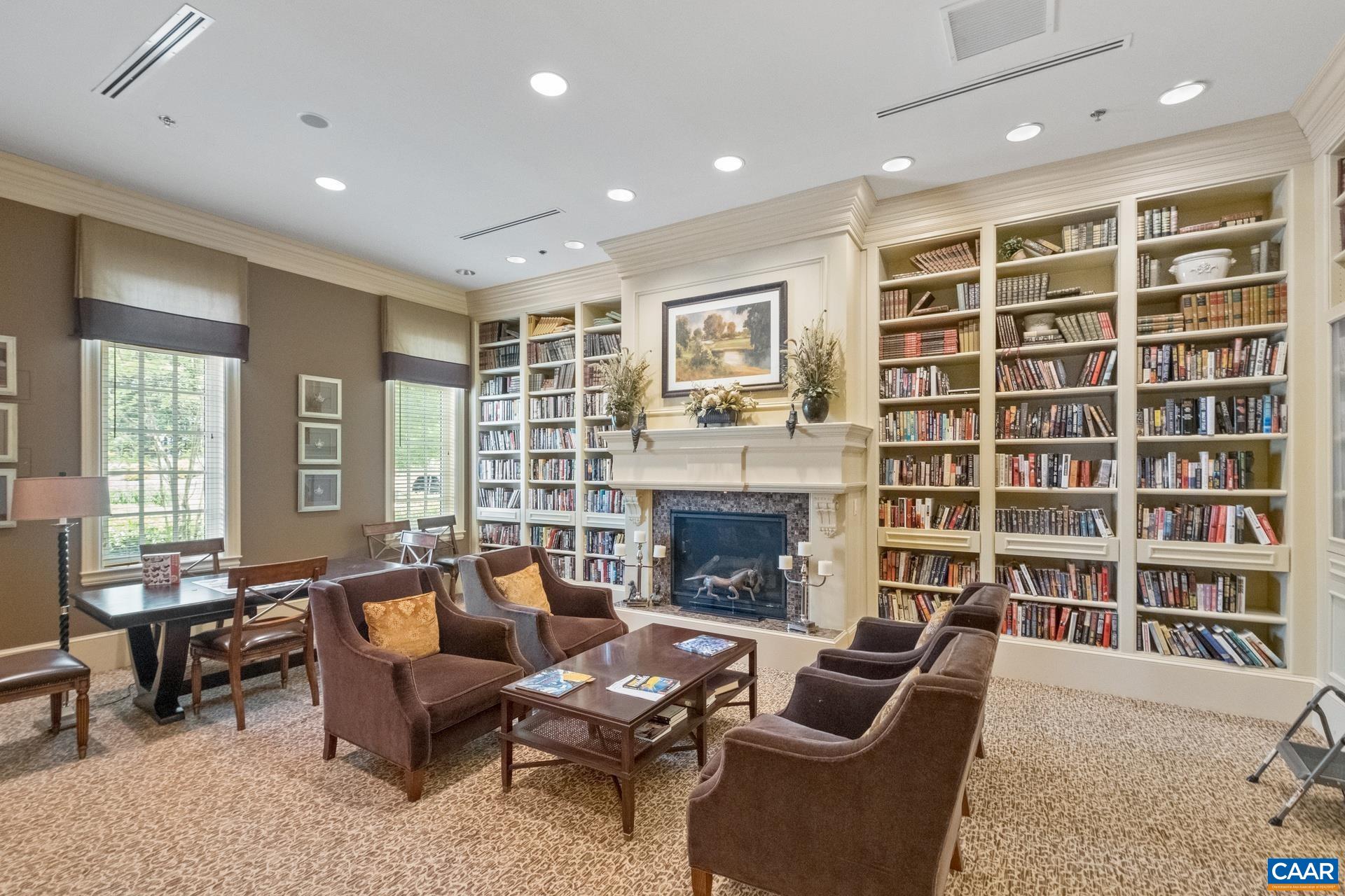 124 STODGHILL DR