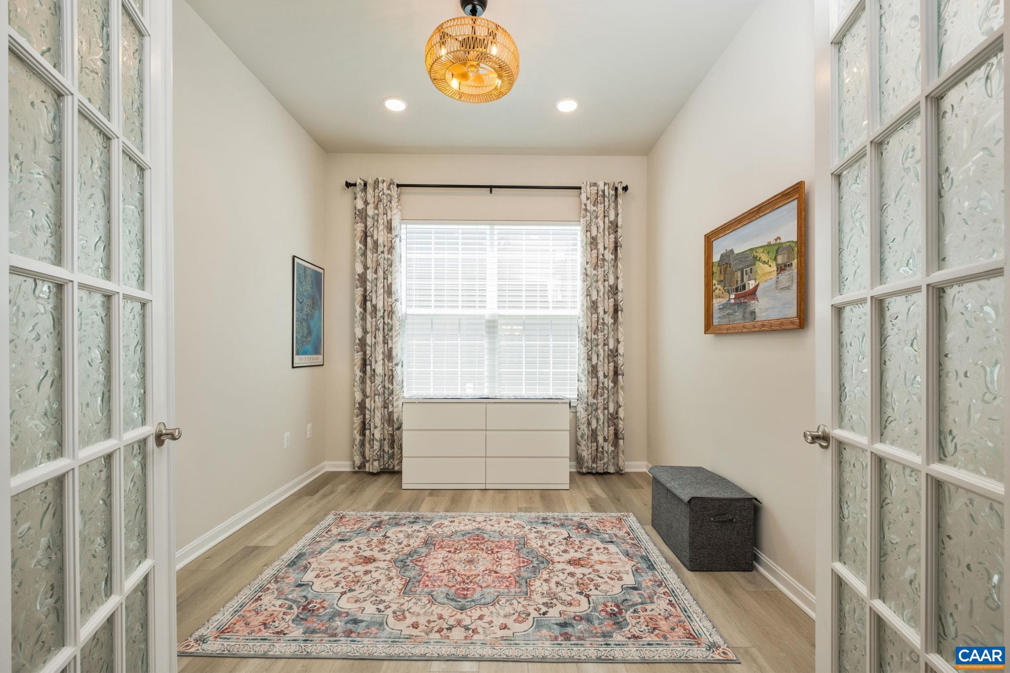 124 STODGHILL DR